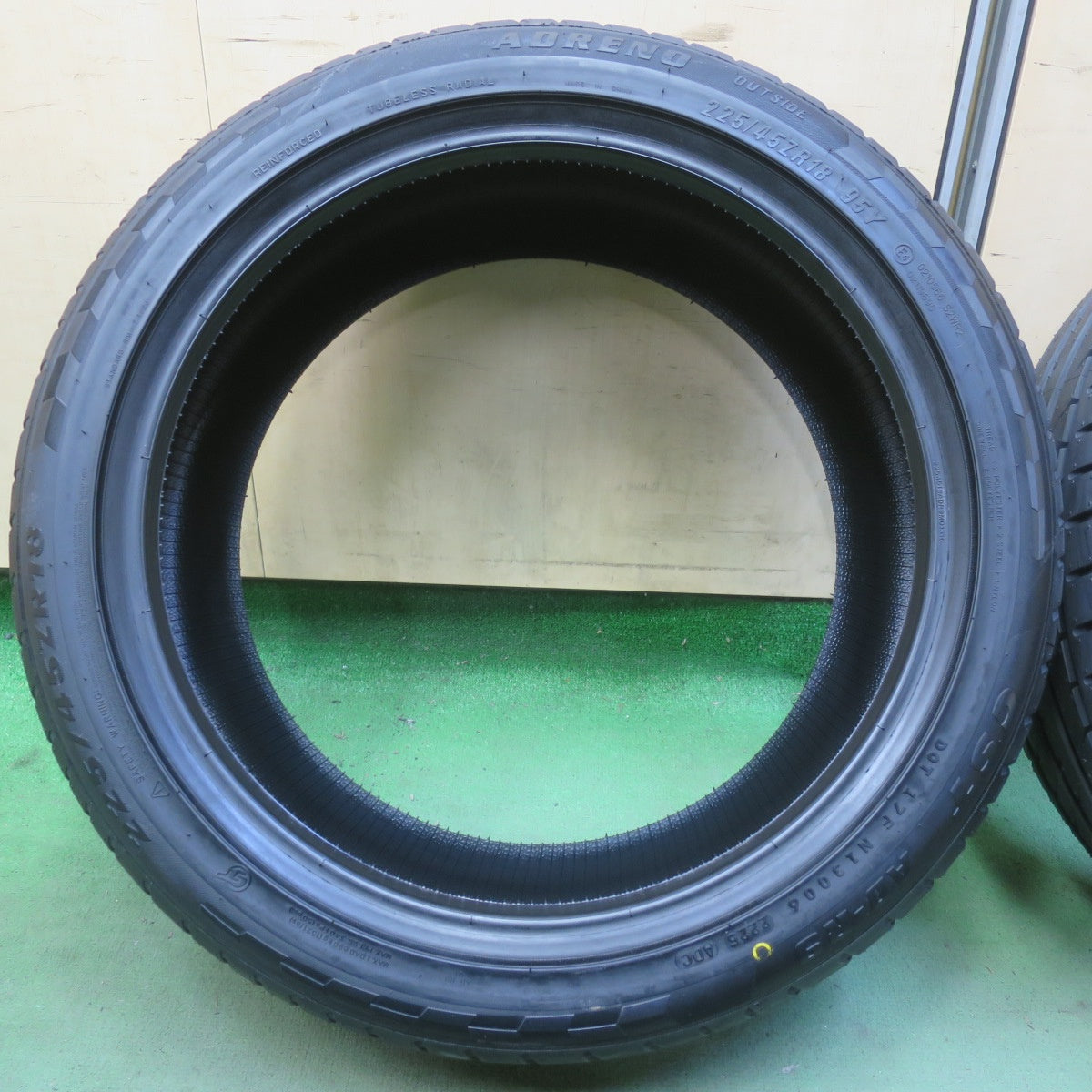 未使用！25年◎225/45R18 ADRENO CST AD-R9 アドレノ タイヤ 18インチ レヴォーグ オデッセイ ヴェゼル カムリ プリウスα クラウン 等◎6092516イノタ