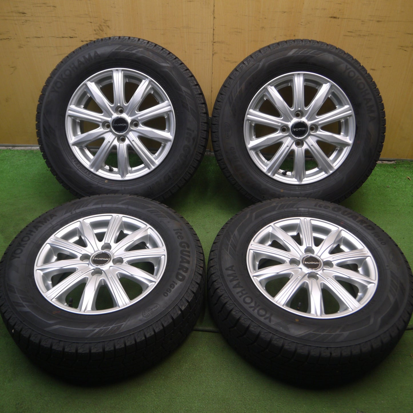 *送料無料* バリ溝！22年！キレイ！ほぼ10分★スタッドレス 185/70R14 ヨコハマ アイスガード iG60 BALMINUM バルミナ 14インチ PCD100/4H★4061004Hス
