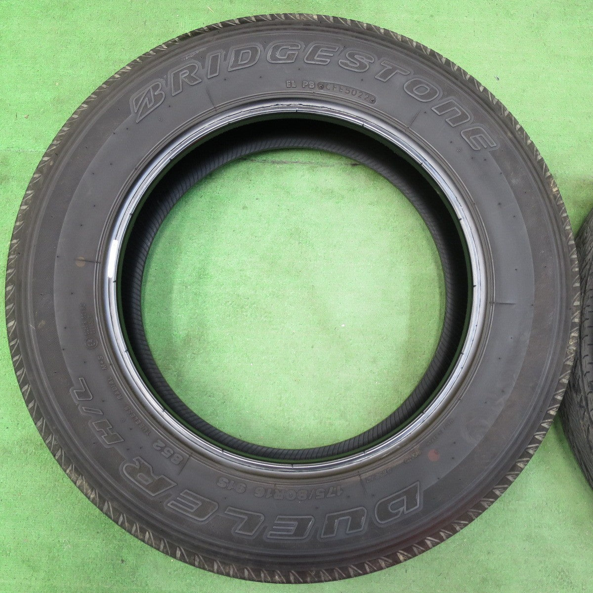 [送料無料] バリ溝！22年！8.5分★ジムニー 等 175/80R16 ブリヂストン デューラー H/L 852 DUELER タイヤ 16インチ★5010614イノタ