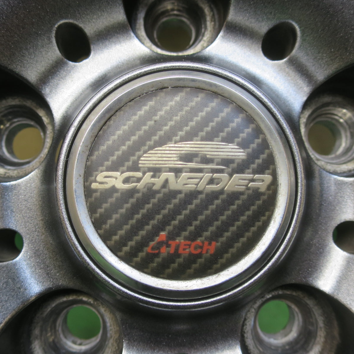 バリ溝！8.5分★スタッドレス 205/60R16 ヨコハマ アイスガード iG50 プラス SCHNEIDER シュナイダー 16インチ PCD114.3/5H★6051306イス