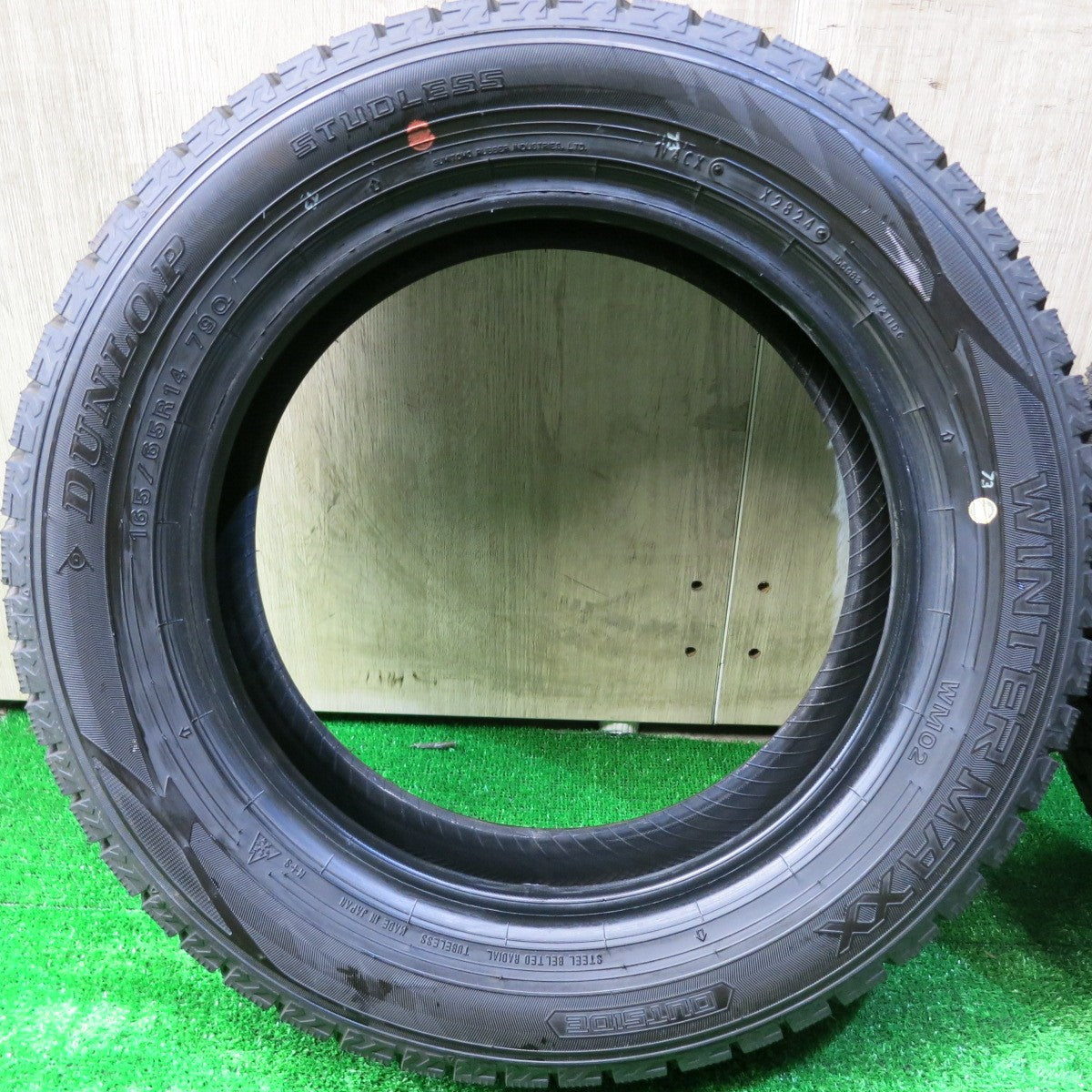 ほぼ未使用！24年★スタッドレス 165/65R14 ダンロップ ウインターマックス WM02 タイヤ 14インチ ルーミー タンク トール ソリオ ブーン 等★5110806HAスタ