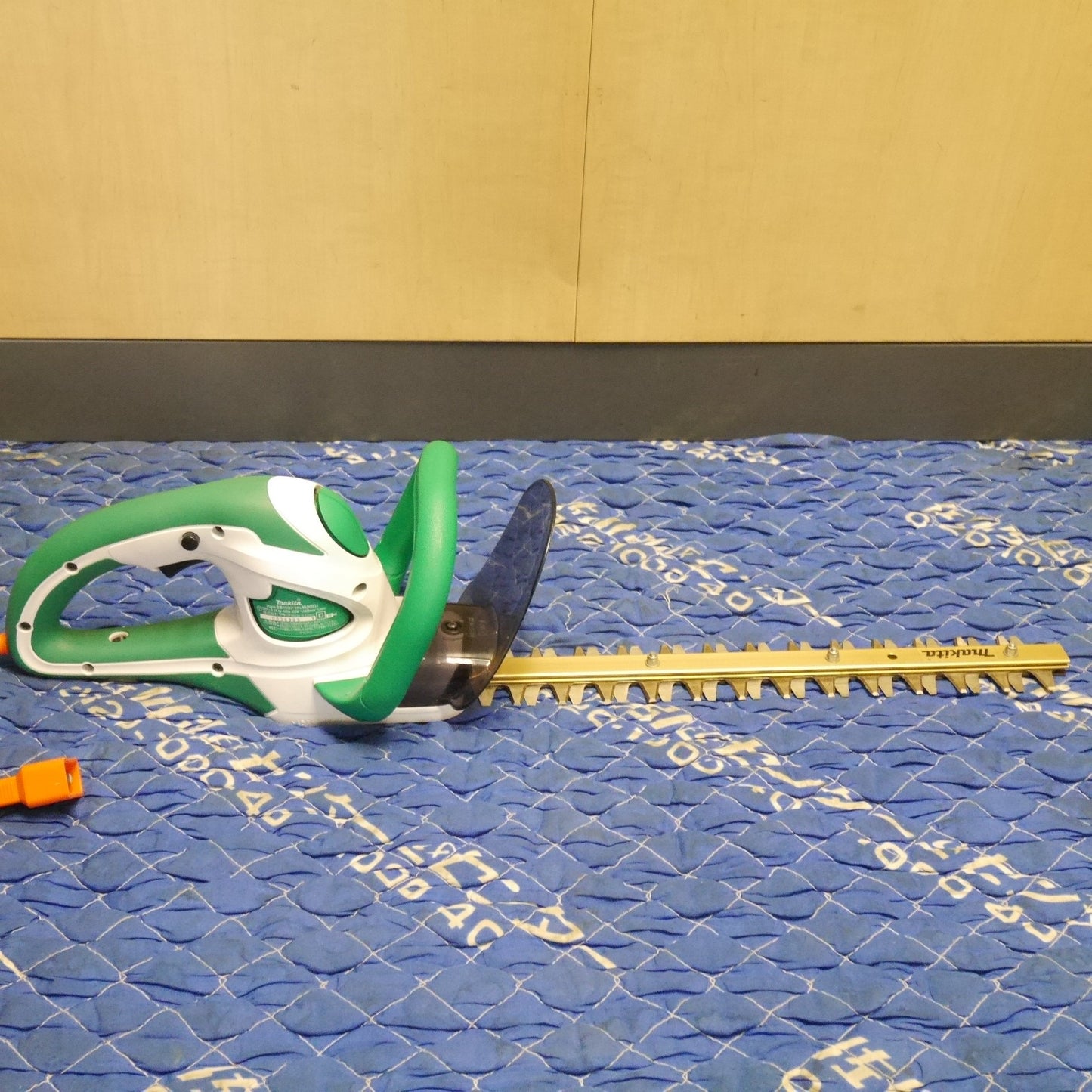 [送料無料] キレイ☆マキタ 360mm 生垣 バリカン MUH3651 ヘッジトリマー 剪定 庭木 園芸 100V makita☆