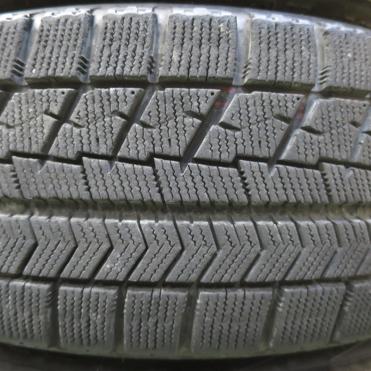 バリ溝！キレイ！8.5分★スタッドレス 195/65R15 ブリヂストン ブリザック VRX JOKER ジョーカー 15インチ PCD114.3/5H★6051307イス