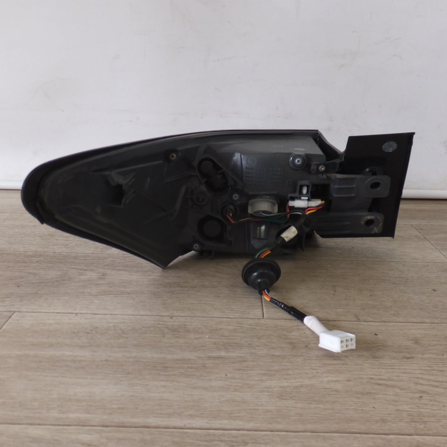 [送料無料] ★レクサス LEXUS 純正 CT ZWA10 テールライト KOITO 76-15 右★