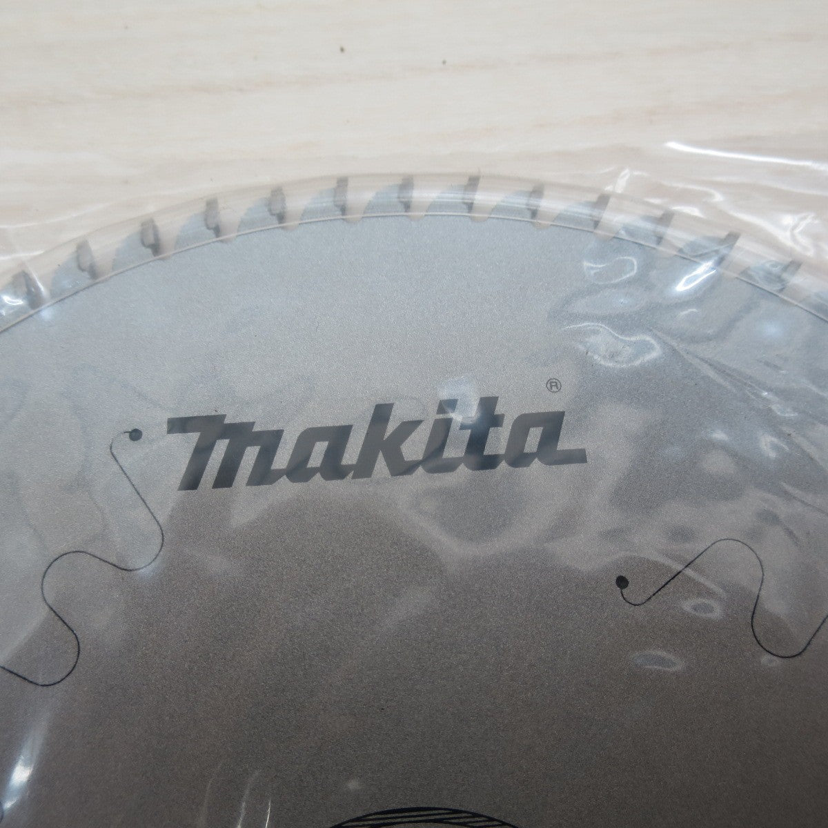 [送料無料] 未使用☆マキタ プレミアムタフコーティングチップソー A-51611 外径190mm 刃数72 スライド 卓上 替刃 190/72T  木材☆