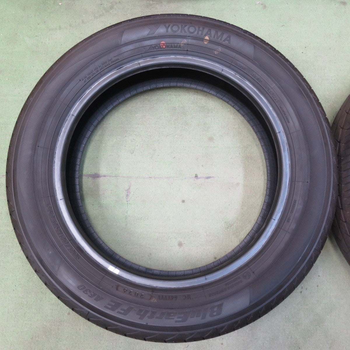新車外し！26年◎165/65R15 ヨコハマ BluEarth-FE AE30 ブルーアース 15インチ タイヤ デリカ D:2 ソリオ タフト 等◎6090404イノタ