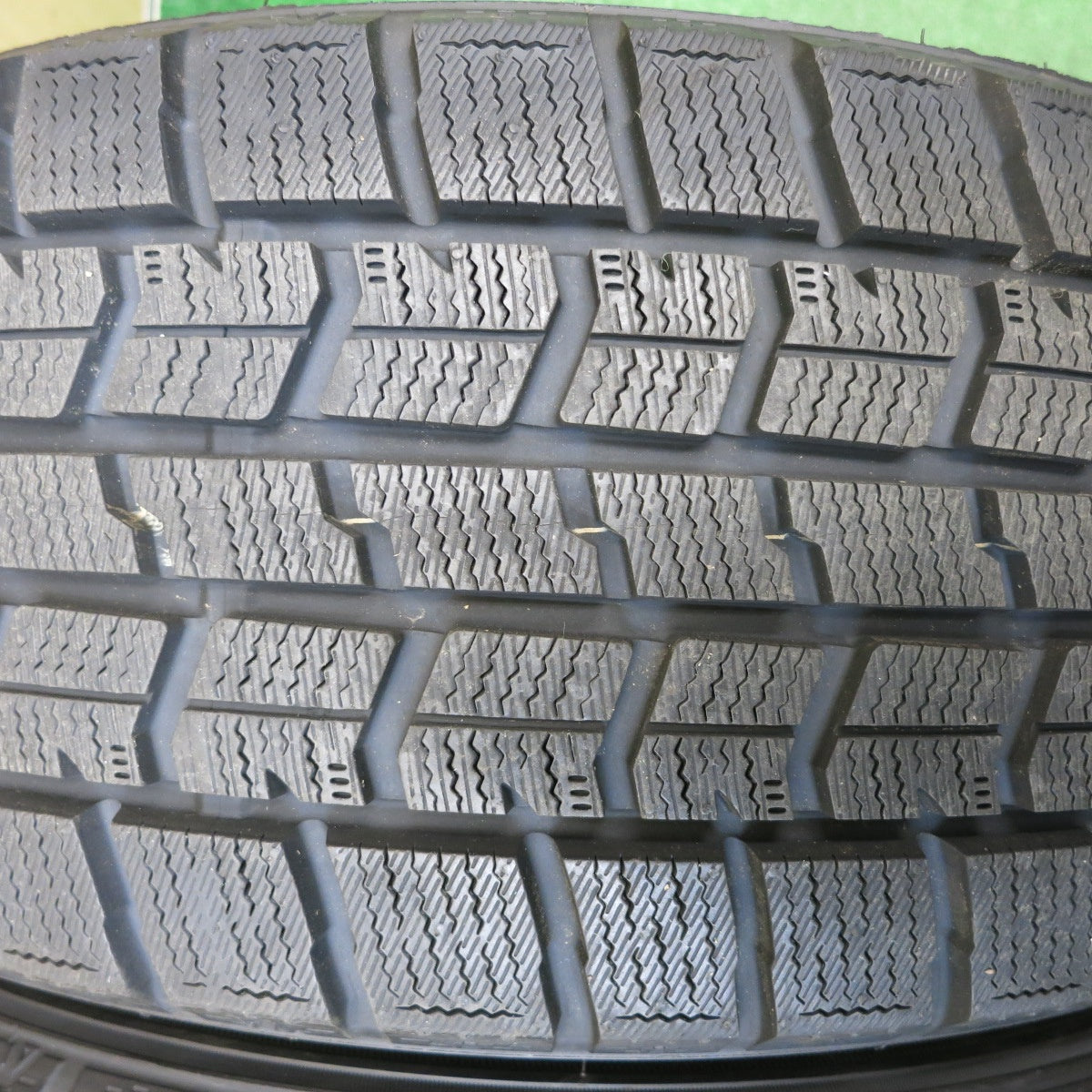 ほぼ未使用！キレイ★LOXARNY SPORT BADX 215/50R17 スタッドレス グッドイヤー アイスナビ7 ロクサーニ スポーツ 17インチ PCD114.3/5H★6012506HAス