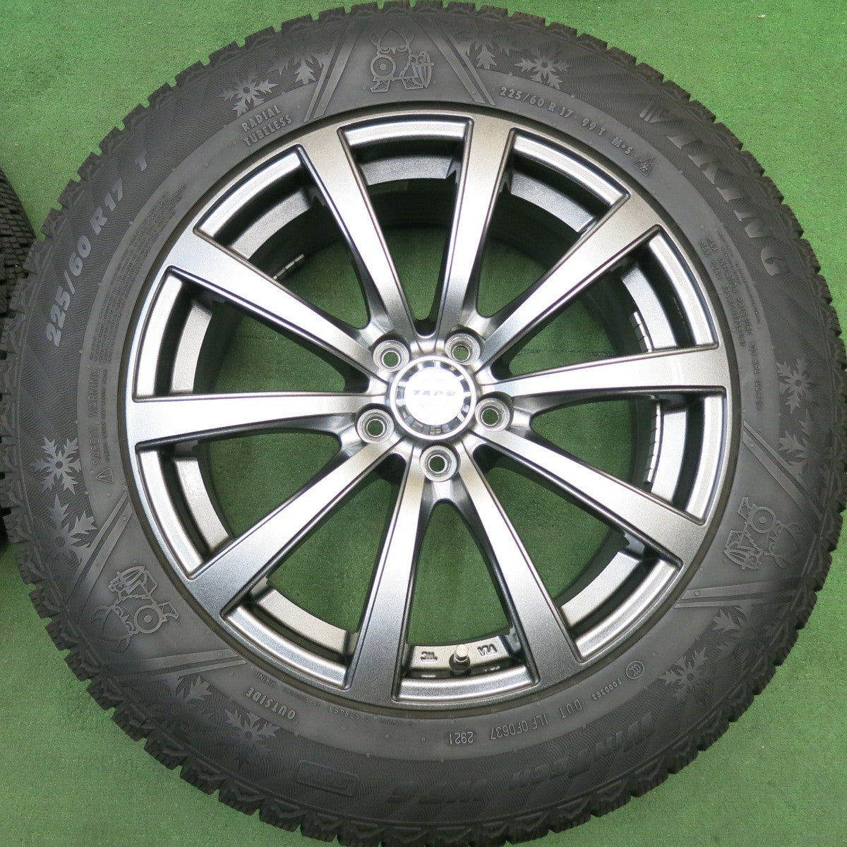 バリ溝！キレイ！8.5分★フォレスター 等 225/60R17 スタッドレス バイキング WINTECH WT6 SUV ZACK JP-110 MONZA ザック モンツァ 17インチ PCD100/5H★6032908HAス