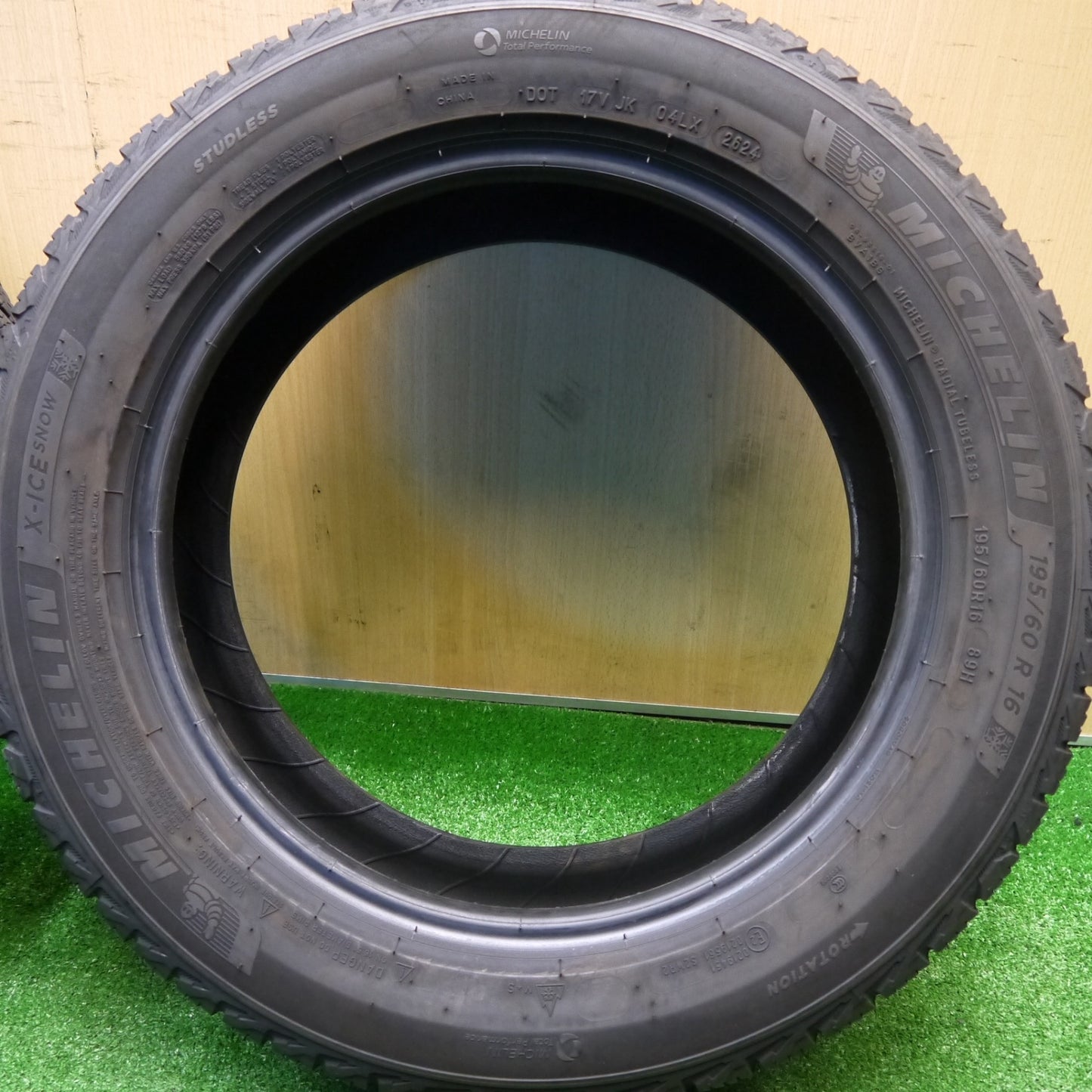 4本価格！24年★スタッドレス 195/60R16 ミシュラン X-ICE SNOW タイヤ 16インチ セレナ ウィッシュ プリウス 等★5110404Hスタ