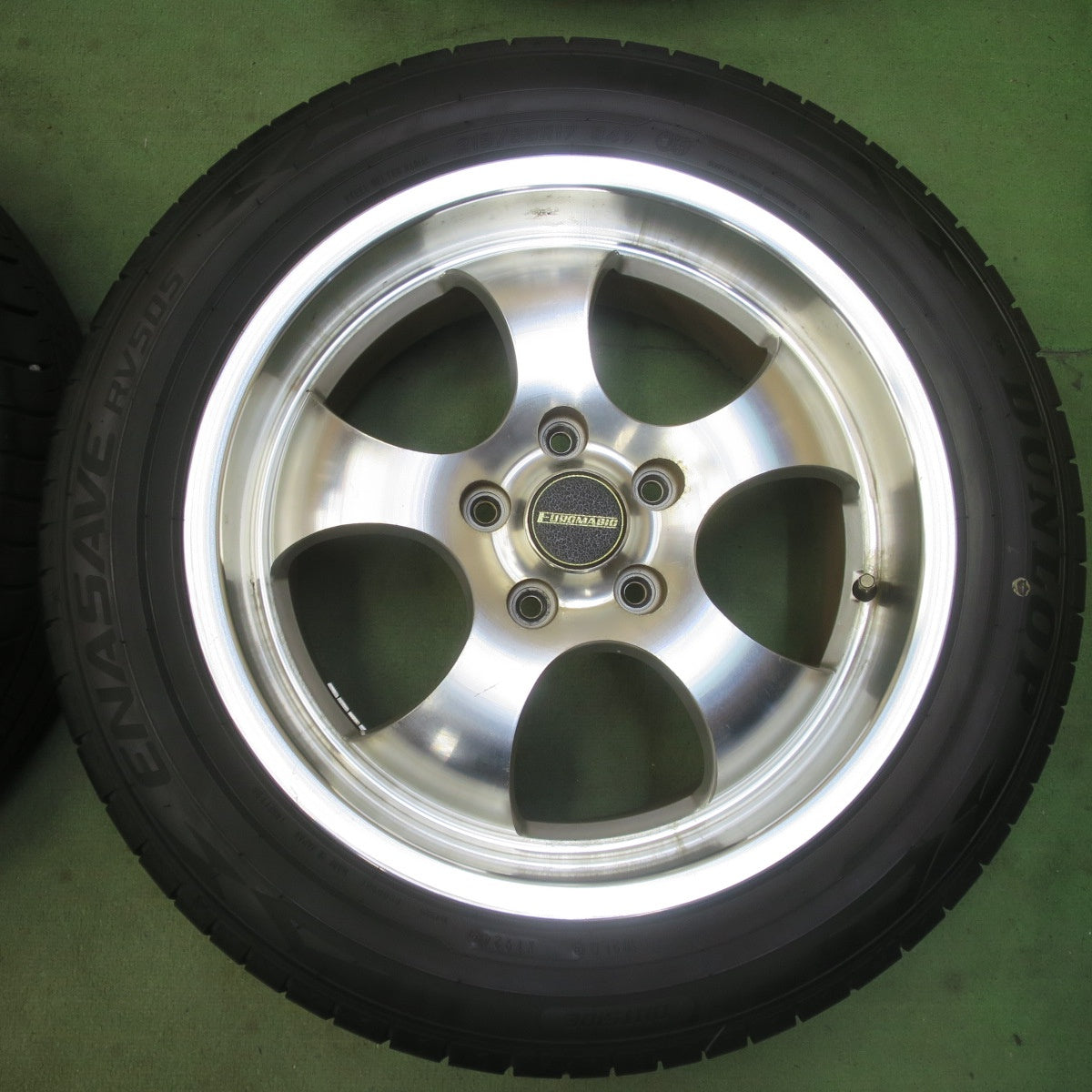 バリ溝！24年！9.5分★215/55R17 ダンロップ エナセーブ RV505 EUROMAGIC ユーロマジック 17インチ PCD114.3/5H★6052906イノ