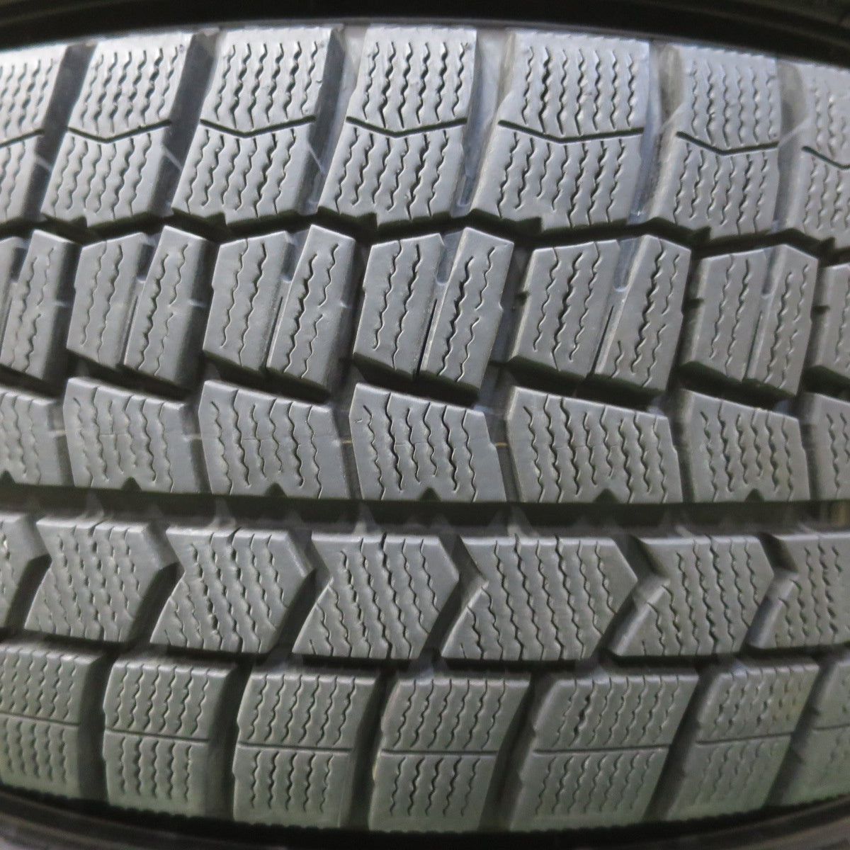 バリ溝！24年！9.5分◎トヨタ アイシス 純正 205/55R16 スタッドレス ダンロップ ウインターマックス WM02 16インチ PCD114.3/5H◎6092904イス