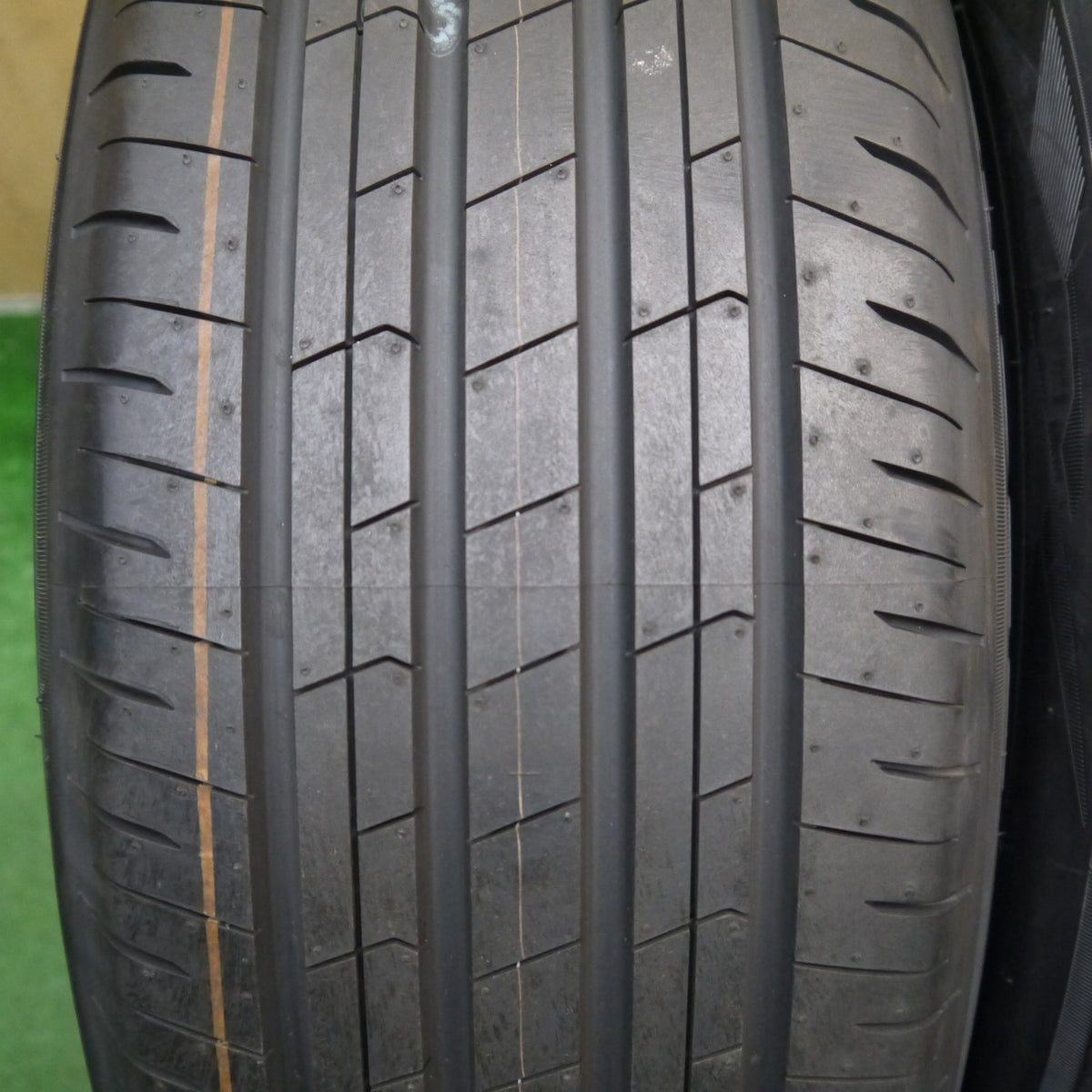 新車外し！25年★225/60R18 トーヨー プロクセス Comfort コンフォート タイヤ 18インチ 40系 アルファード ハリアー CX-5 RAV4 等★6070105KKノタ