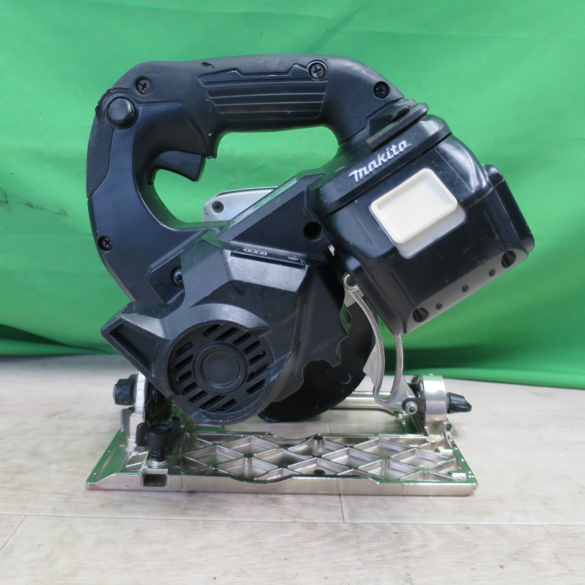 送料無料] ☆マキタ 充電式 マルノコ 125mm 18V HS474D