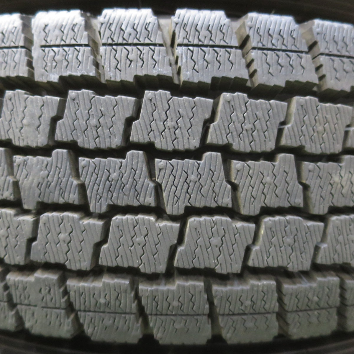 バリ溝！24年！ほぼ10分★スタッドレス 155/80R14 88/86N グッドイヤー アイスナビ CARGO CVW 社外 アルミ 14インチ PCD100/4H★6043002イス