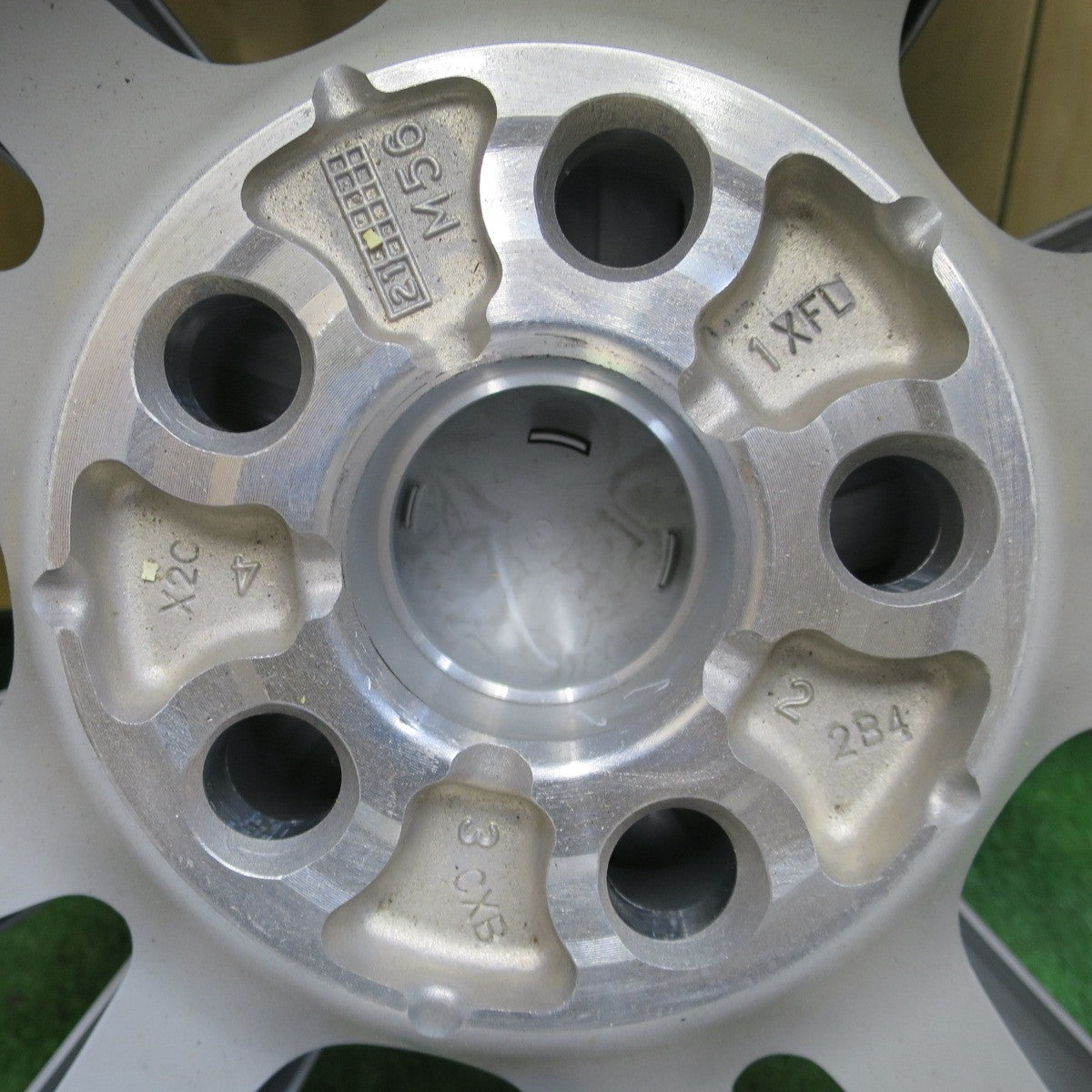 新車外し★トヨタ 50系 プリウス PHV 純正 ホイール 15インチ 15×6.5J PCD100/5H★6071501NGホ