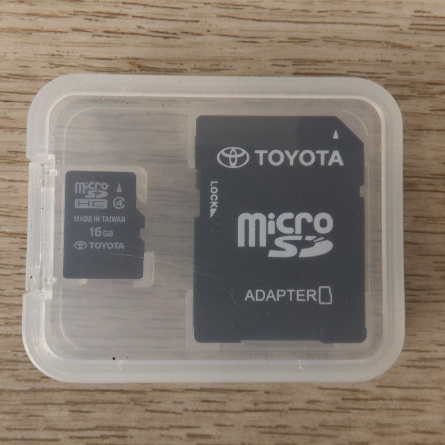 [送料無料] ★トヨタ TOYOTA 地図SDカード 08675-0AM35 16GB　対応機種 SDナビゲーション NSZN-W64T 08545-00W41★