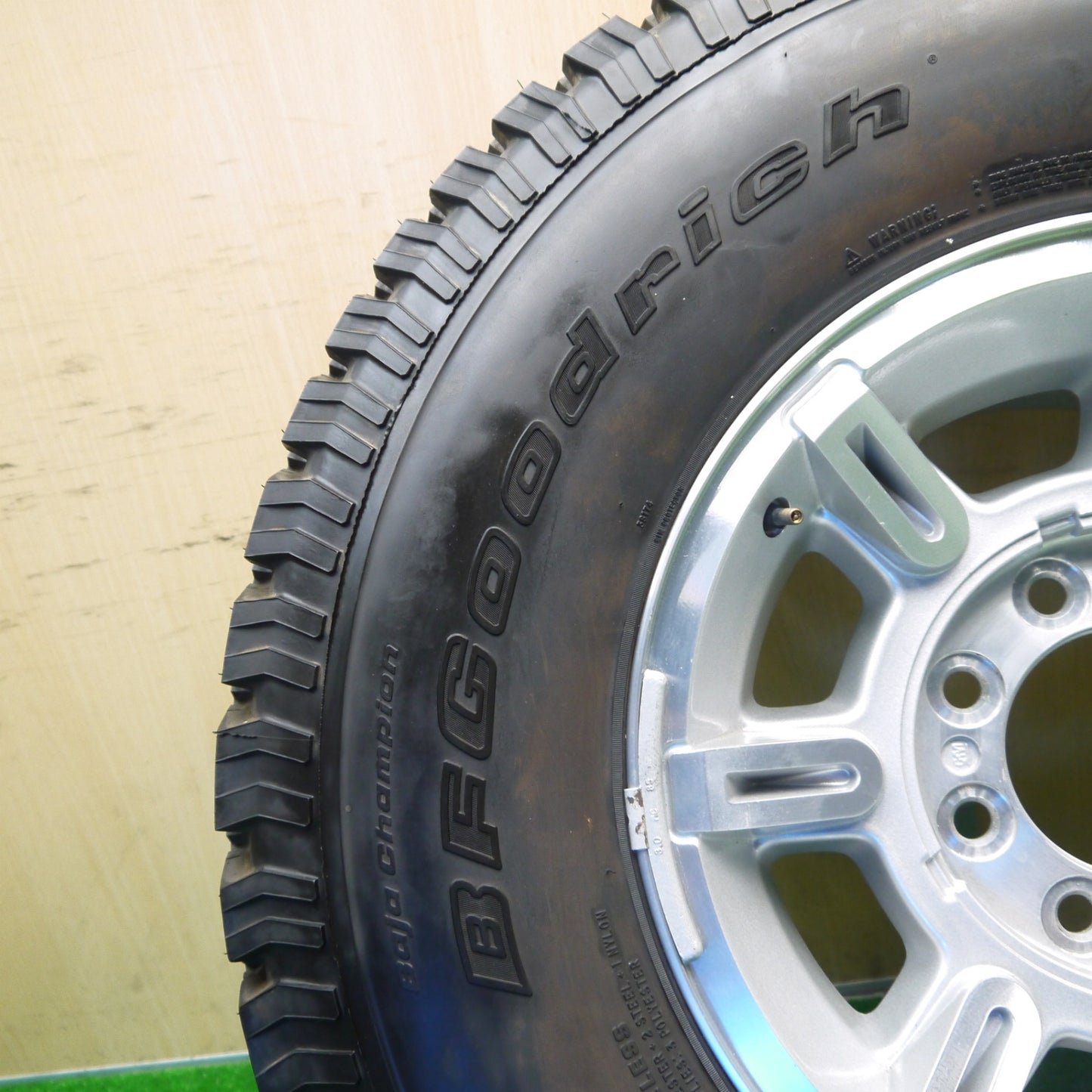 新車外し！1本★ハマー H2 純正 315/70R17 121/118R BFグッドリッチ All-Terrain T/A KO 17インチ PCD165.1/8H★5100801Hノ