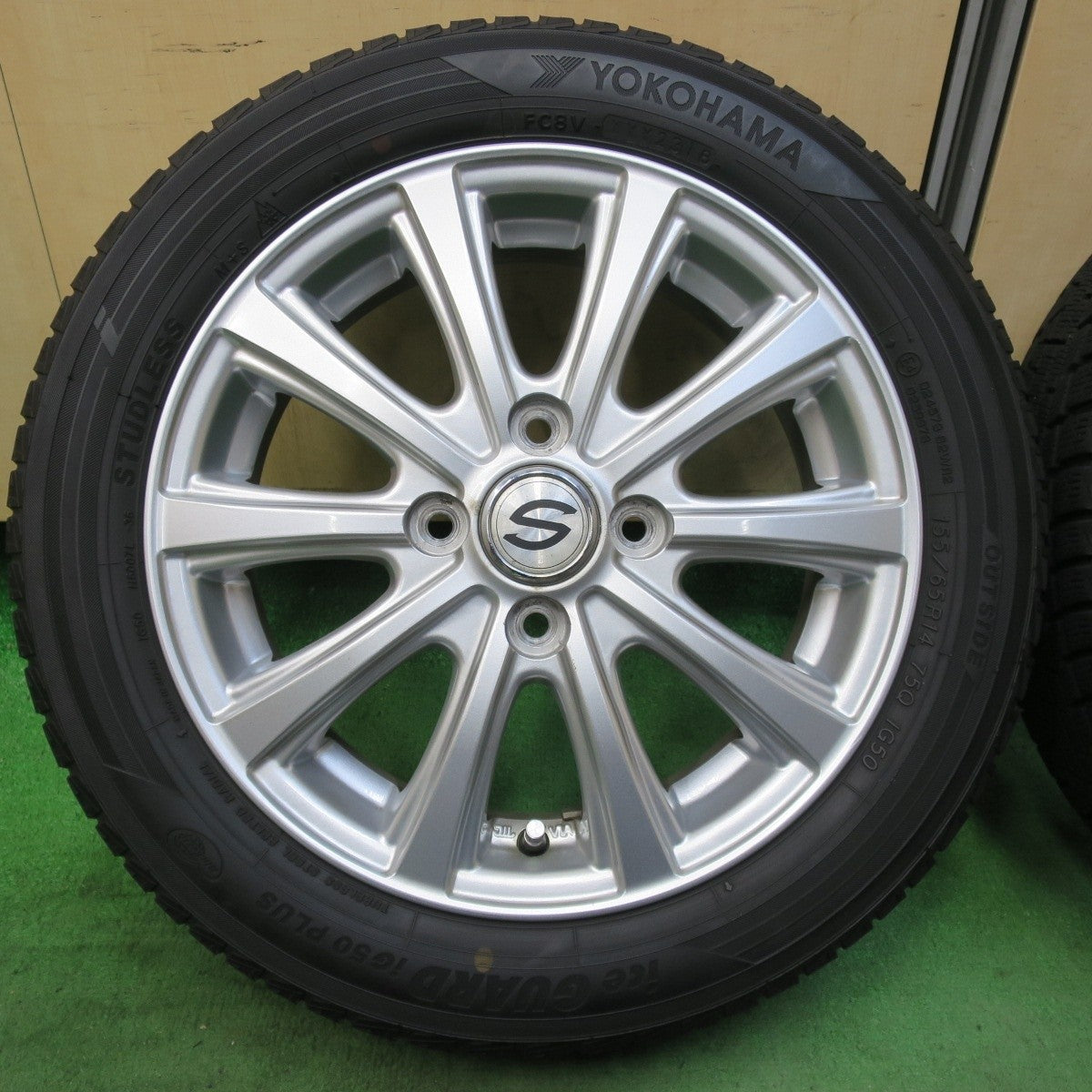 バリ溝！9分★スタッドレス 155/65R14 ヨコハマ アイスガード iG50 プラス 社外 アルミ 14インチ PCD100/4H★5022712イス