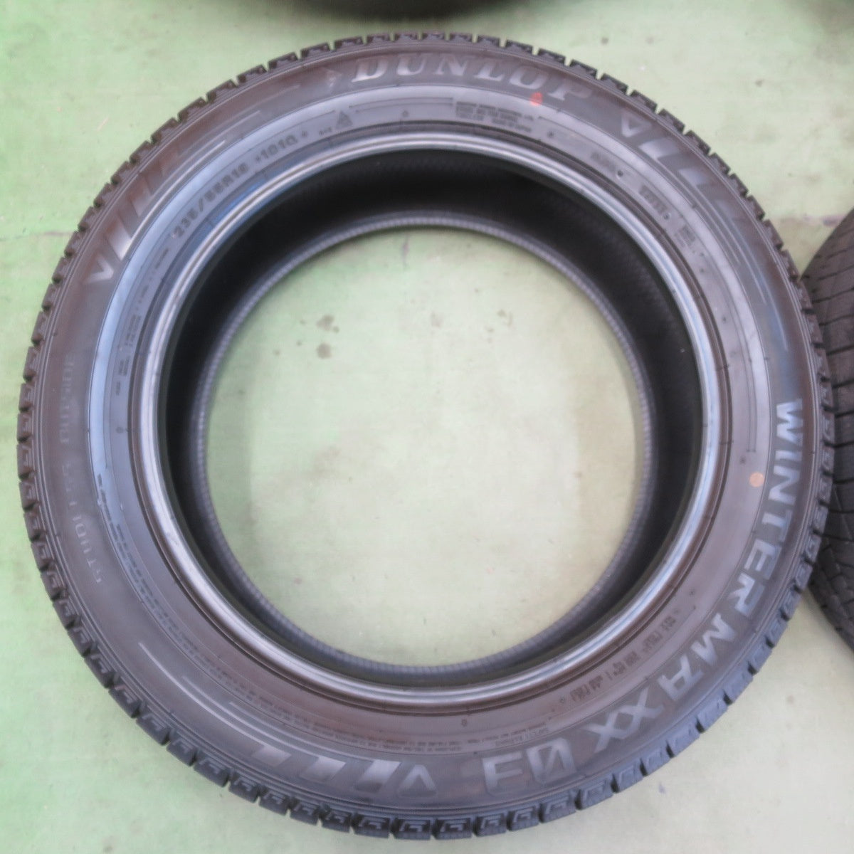 超バリ溝！22年！9.5分以上★スタッドレス 235/55R19 ダンロップ ウインターマックス 03 タイヤ 19インチ クラウン セダン レクサス RX 等★6051509イスタ
