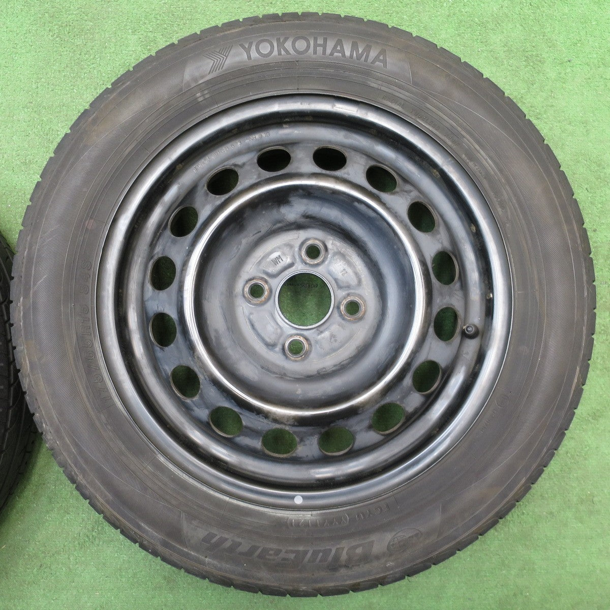 4本価格★175/65R15 ヨコハマ ブルーアース AE01F スチール ホイール 15インチ PCD100/4H★6032705NJノ