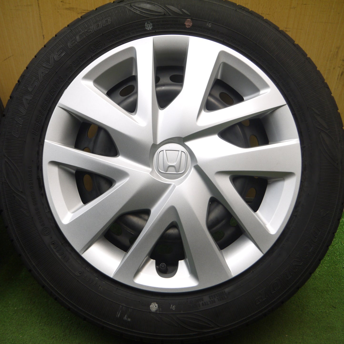*送料無料* バリ溝！21年！綺麗！8.5分★ホンダ N-BOX 純正 スチール 155/65R14 ダンロップ エナセーブ EC300 PCD100/4H★4061806Hノ