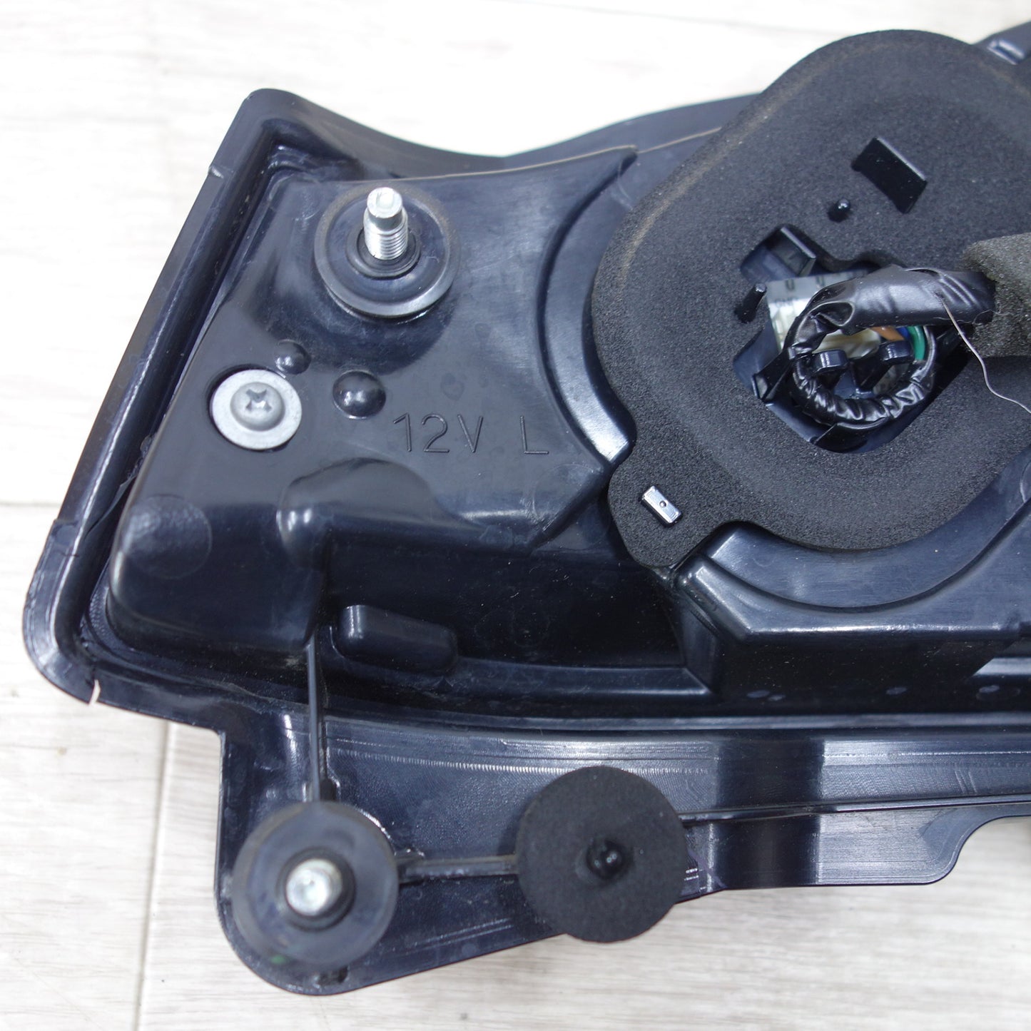 [送料無料] ◆日産 フーガ Y51 純正 テール ランプ ライト 左側 内側 STANLEY W2330◆