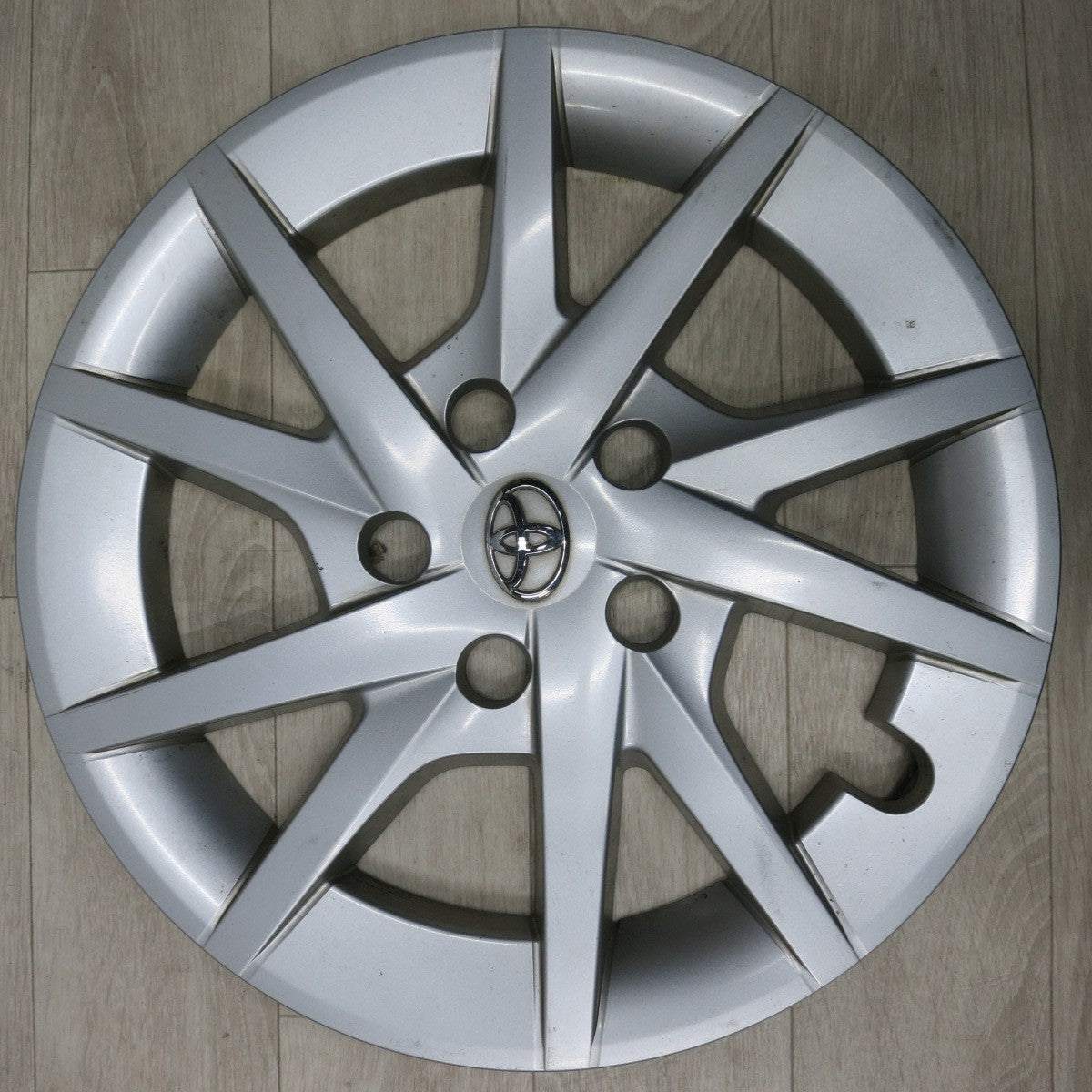 [送料無料] 4枚価格◆トヨタ プリウスα 純正 ホイール キャップ カバー 16インチ TOYOTA 42602-47090◆