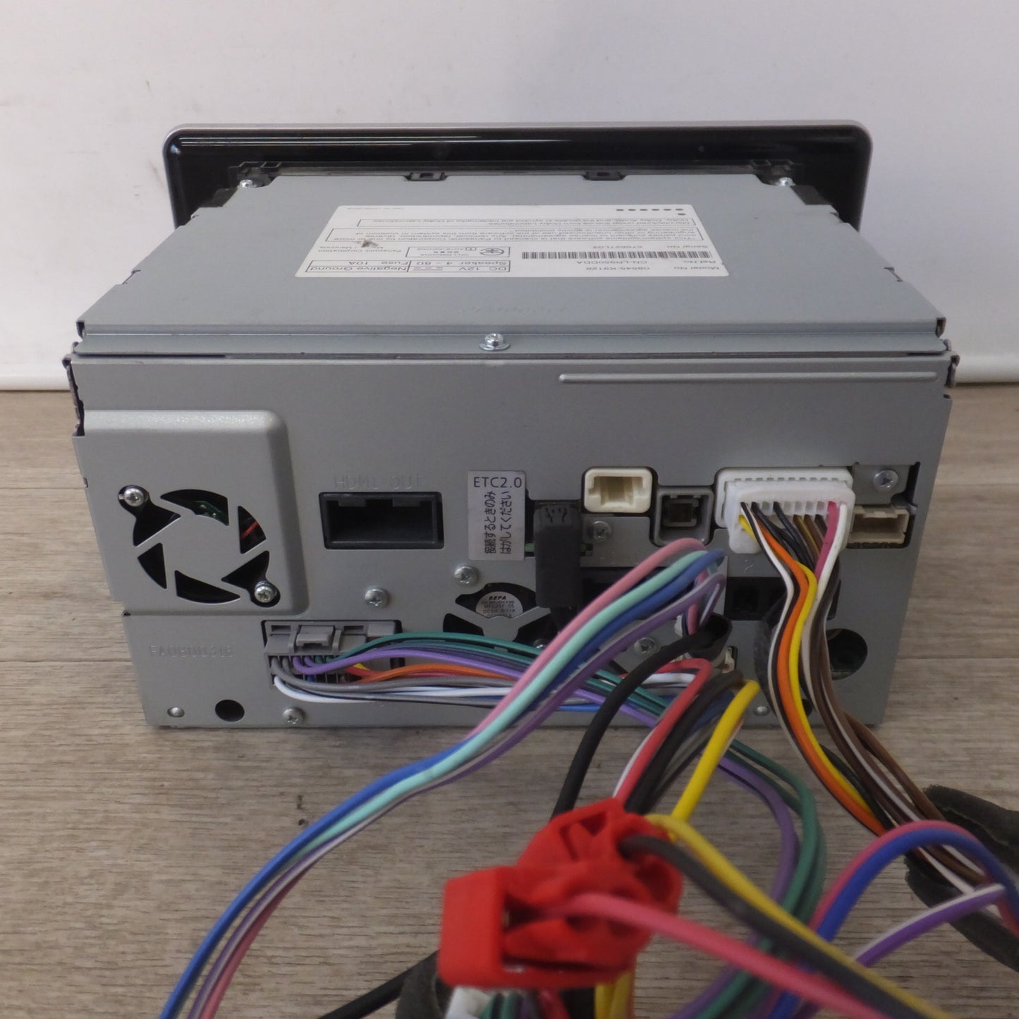[送料無料] ★パナソニック製 ダイハツ 純正 SDナビゲーション NSZN-Y70DS 08545-K9128　タント タントカスタム 専用[11]★