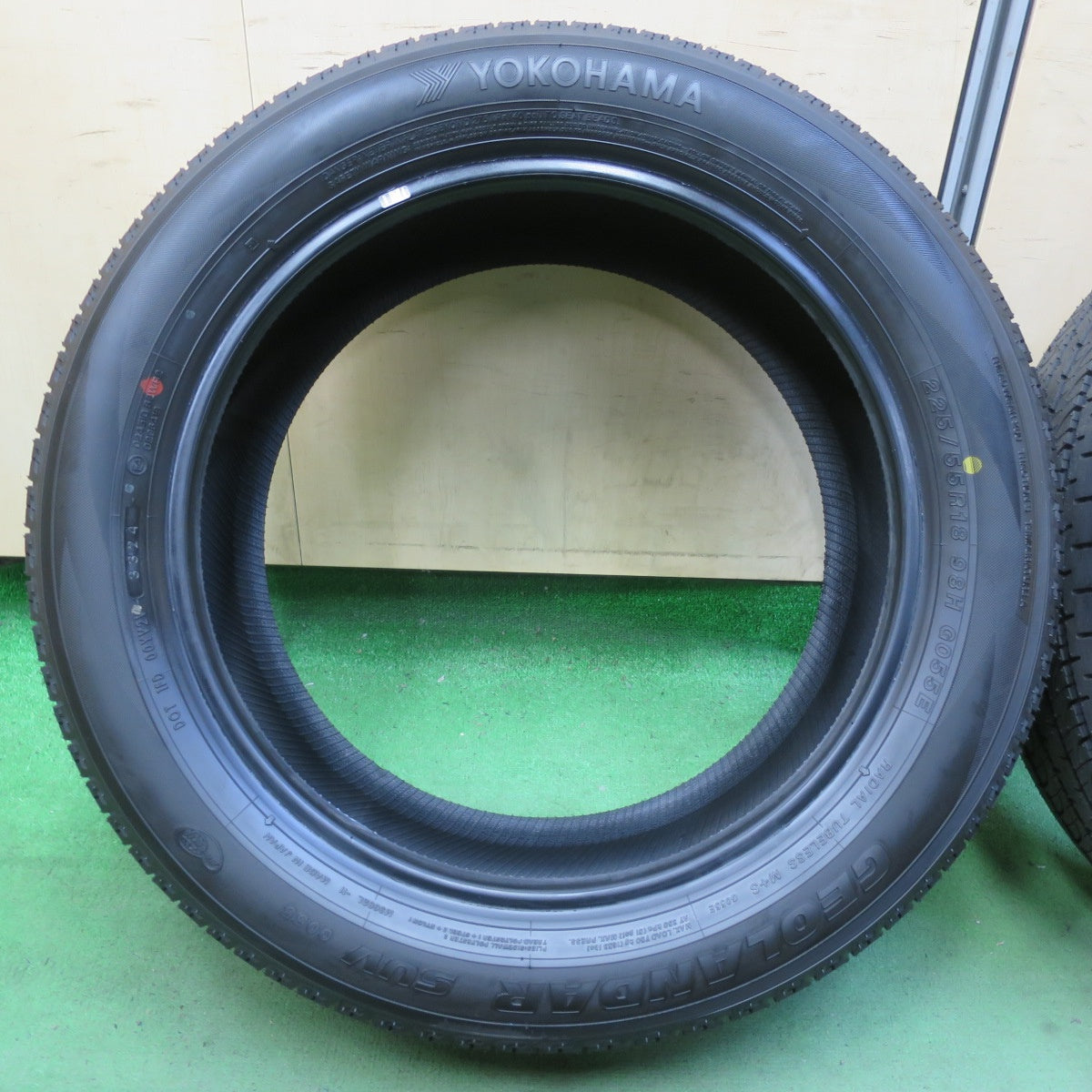 新車外し！24年★225/55R18 ヨコハマ ジオランダー SUV G055 デリカ D:5 シャモニー エクストレイル アウトランダー 等★5070905イノタ
