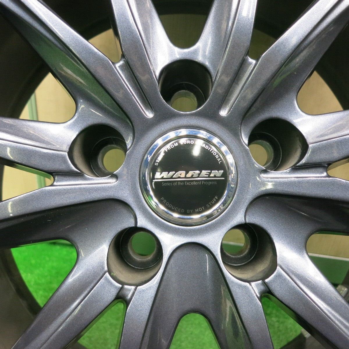 [送料無料] バリ溝！22年！キレイ！9.5分★スタッドレス 225/60R17 ブリヂストン ブリザック VRX2 WAREN ヴァーレン 17インチ PCD114.3/5H★4112706TNス