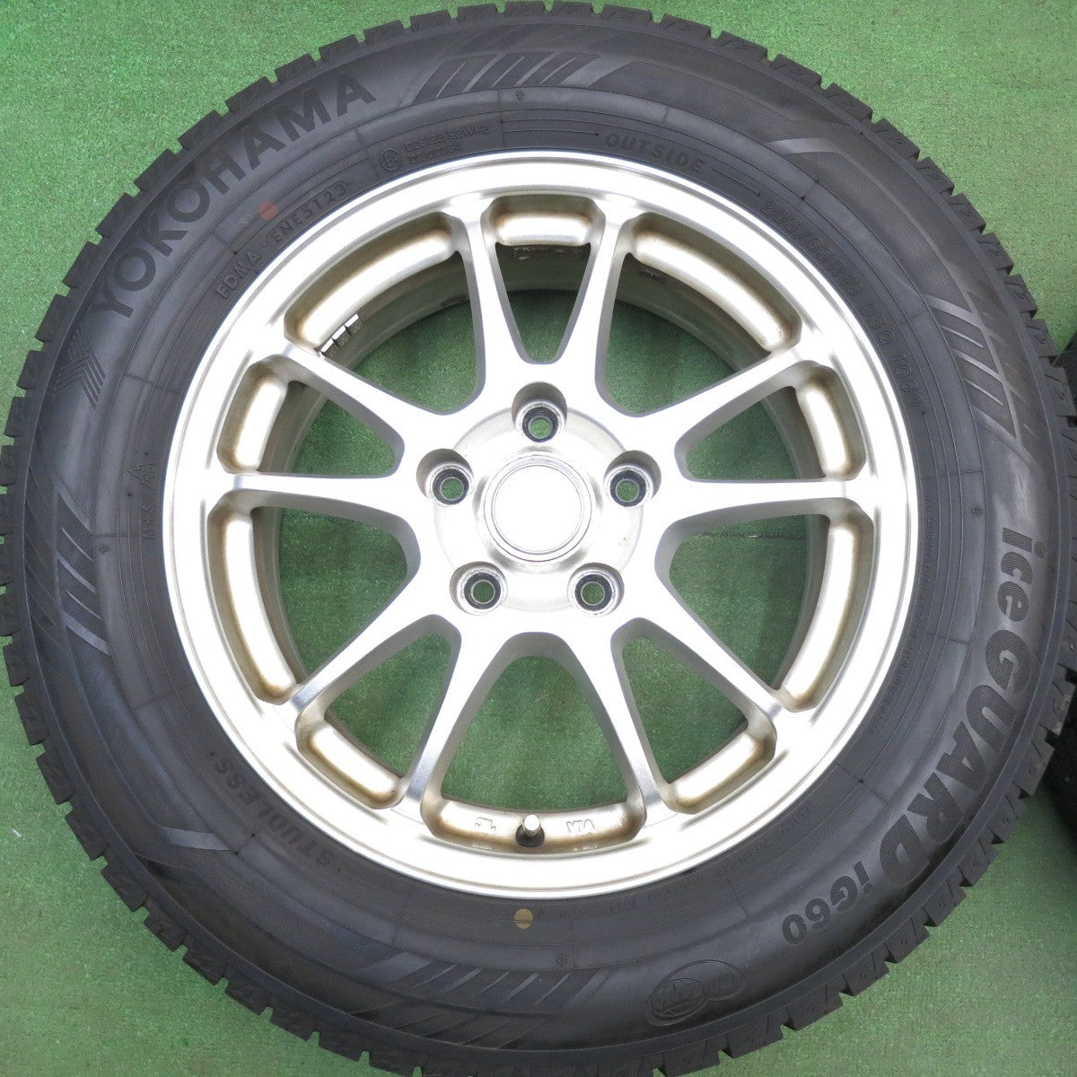 バリ溝！23年！9分★スタッドレス 205/65R16 ヨコハマ アイスガード iG60 ECO FORME エコフォルム 16インチ PCD114.3/5H★6031514HAス