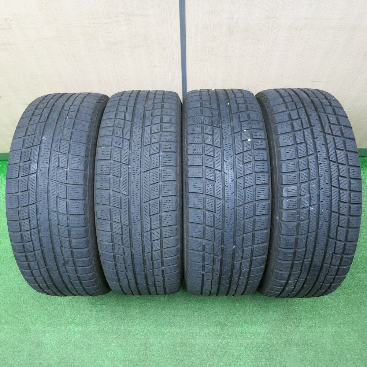 バリ溝！21年！9分★スタッドレス 215/55R17 ヨコハマ アイスガード iG52C Exceeder エクシーダー 17インチ PCD114.3/5H★4122910NJス