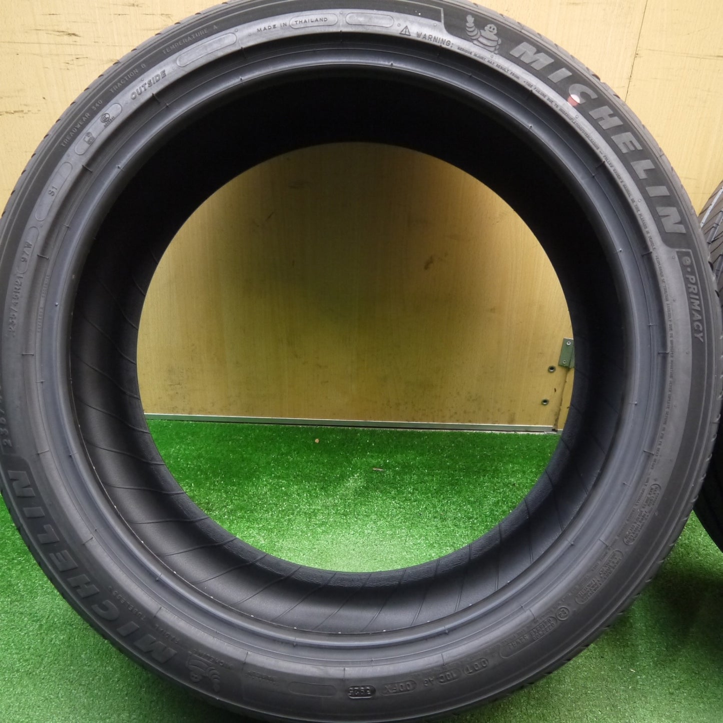 新車外し！25年★235/45R21 ミシュラン e・PRIMACY eプライマシー 21インチ タイヤ クラウン スポーツ クロスオーバー 等★5121906Hノタ