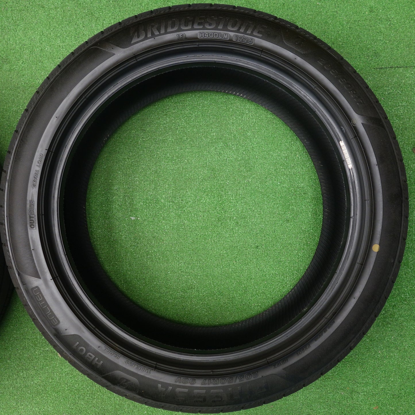 バリ溝！26年！9.5分★205/50R17 ブリヂストン FINESSA HB01 タイヤ 17インチ インプレッサ アクセラ ウィッシュ 等★6052903KTノタ