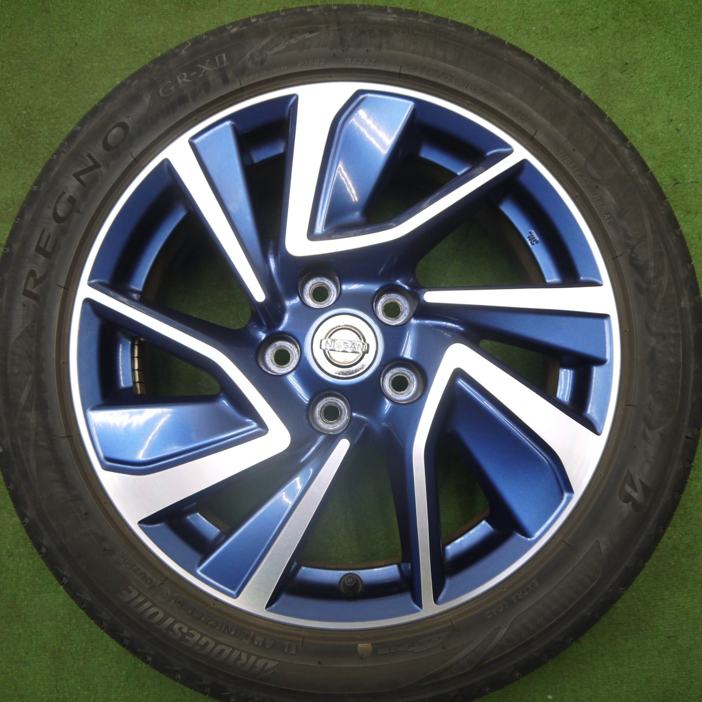 4本価格★日産 AZE0 リーフ エアロ スタイル 純正 215/50R17 ブリヂストン レグノ GR-X2 17インチ PCD114.3/5H★6040706Hノ