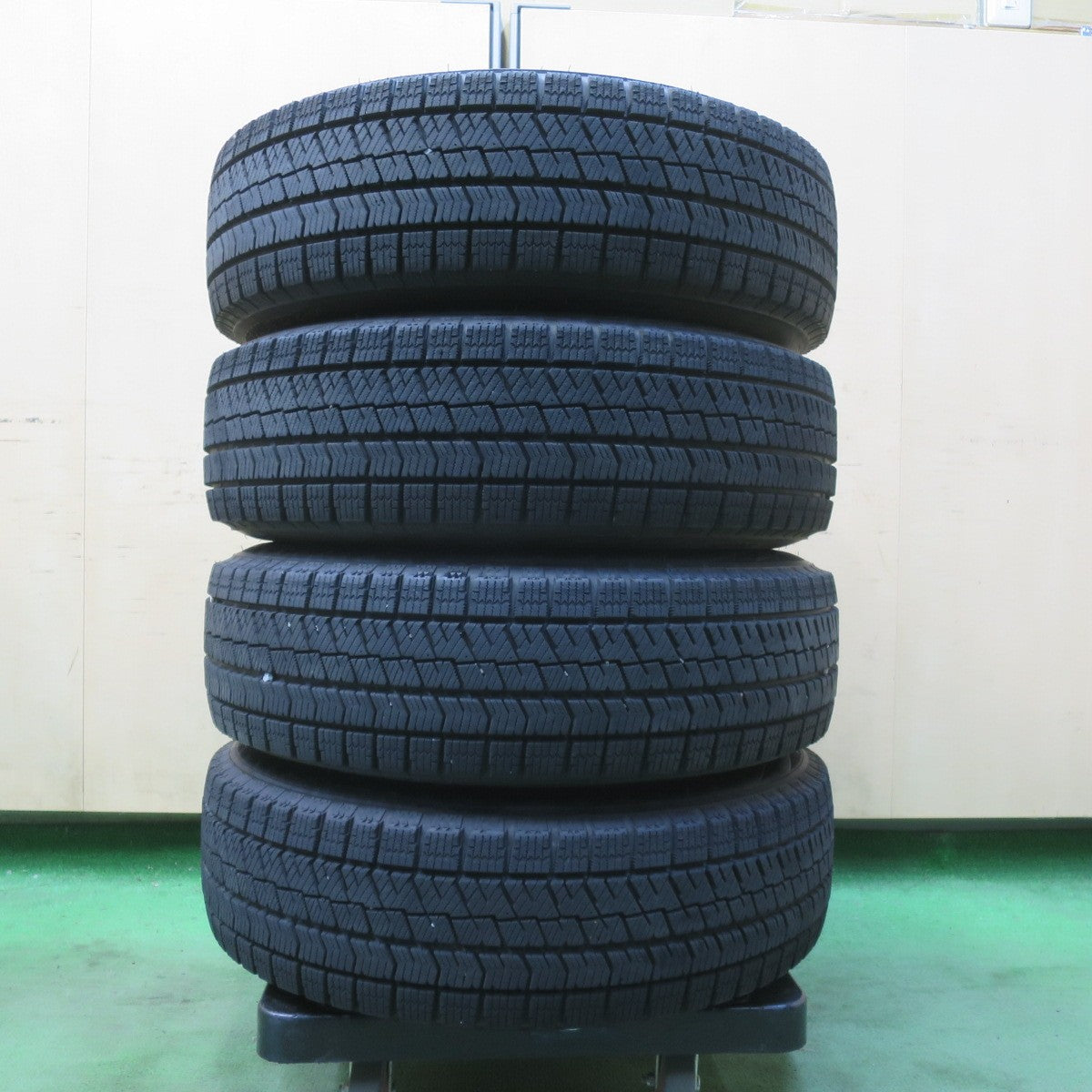 バリ溝！22年！9分★スタッドレス 175/70R14 ブリヂストン ブリザック VRX2 JENEIGE 社外 アルミ 14インチ PCD100/4H★6033108イス