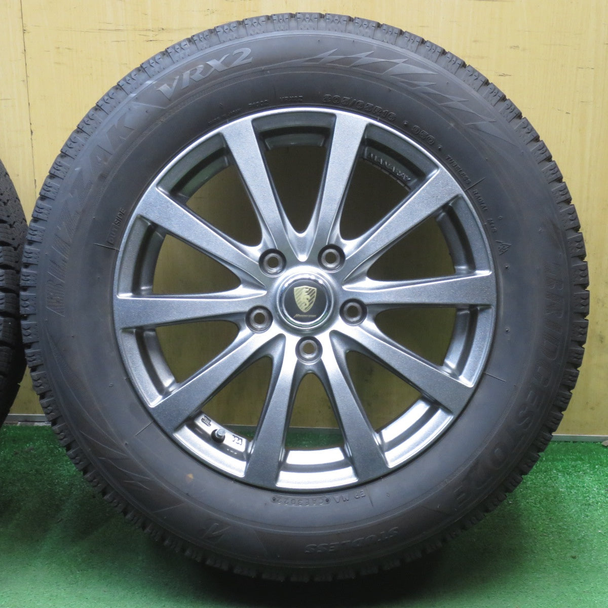 バリ溝！22年！キレイ！9分◎スタッドレス 205/65R16 ブリヂストン ブリザック VRX2 MANARAY SPORT マナレイ スポーツ 16インチ PCD114.3/5H◎6092903NJス