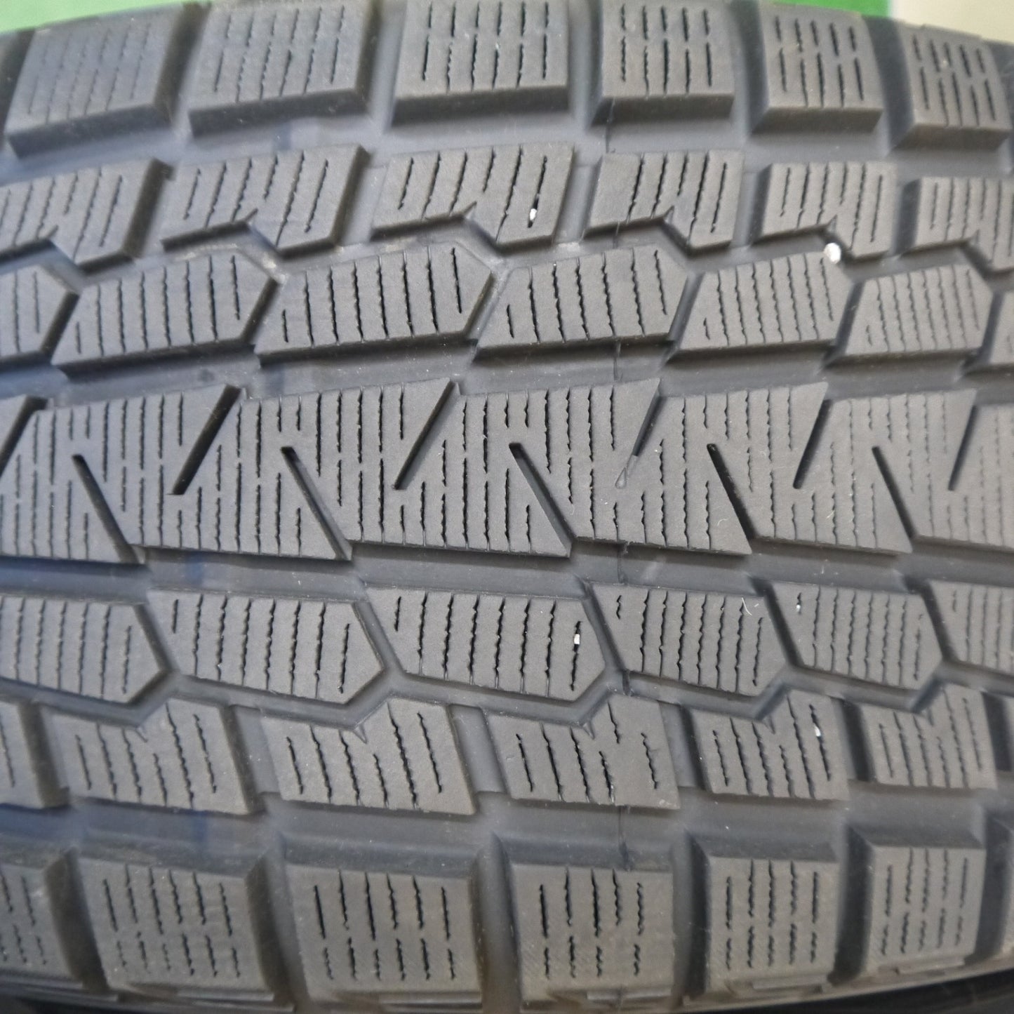 バリ溝！23年！キレイ！9.5分★Lehrmeister GEAR CS-9 LMG 265/65R17 スタッドレス ヨコハマ アイスガード G075 レアマイスター 17インチ PCD139.7/6H★6042103Hス