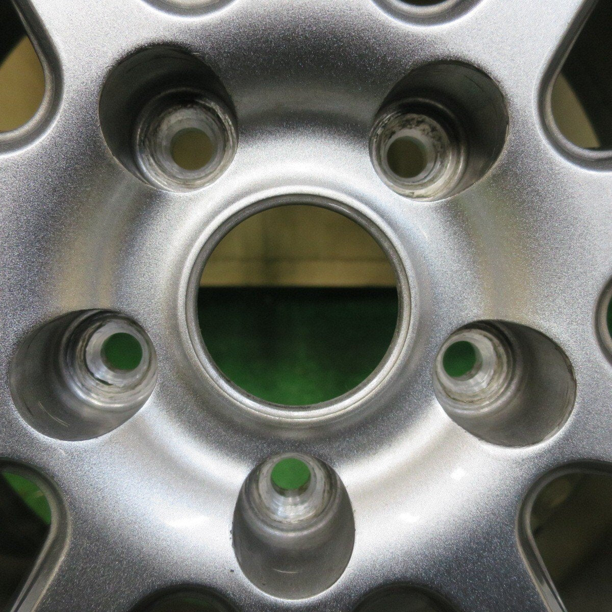 バリ溝！キレイ！8.5分★スタッドレス 195/65R15 ヨコハマ アイスガード iG50 プラス SPORT ABELIA スポルト アベリア 15インチ PCD114.3/5H★5022608イス