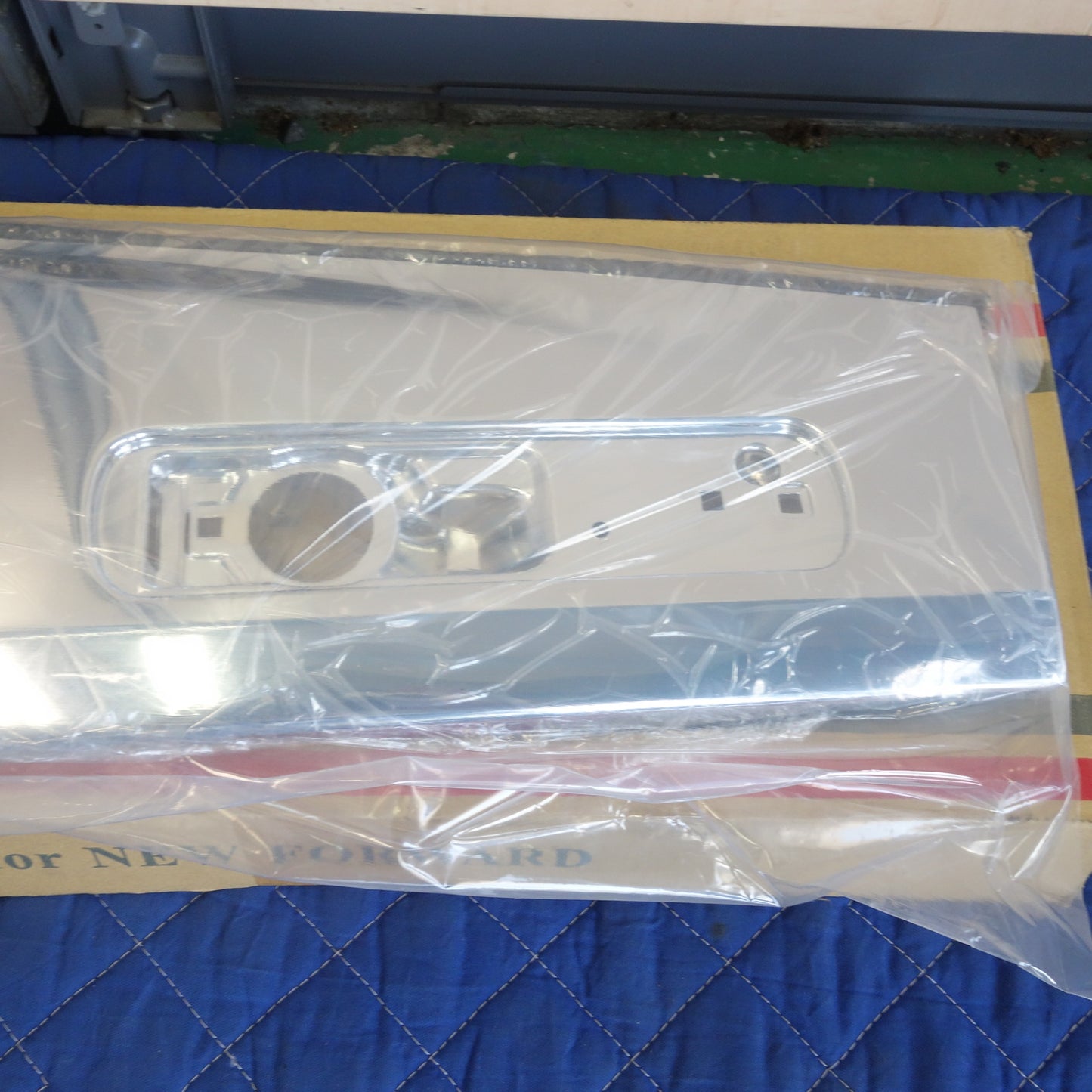 [送料無料] 未使用☆いすゞ ドアガーニッシュ 右 用 フォワード 320/342 車用 510133 ジェットイノウエ JET INOUE☆