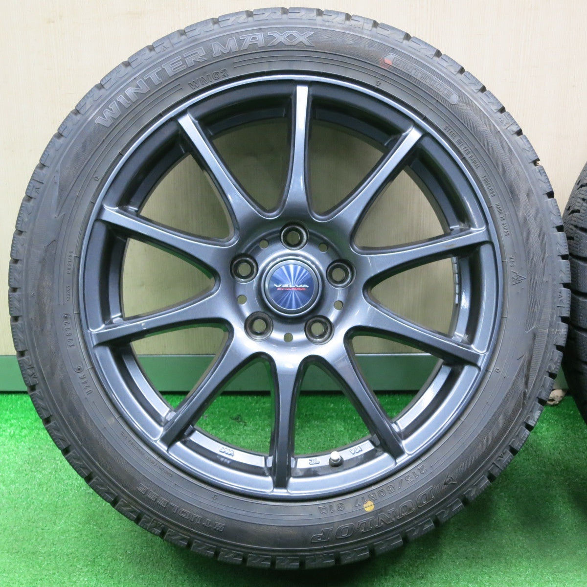 [送料無料] バリ溝！22年！キレイ！9.5分★スタッドレス 215/50R17 ダンロップ ウインターマックス WM02 VELVA CHARGE ヴェルヴァ 17インチ PCD114.3/5H★4112502NJス