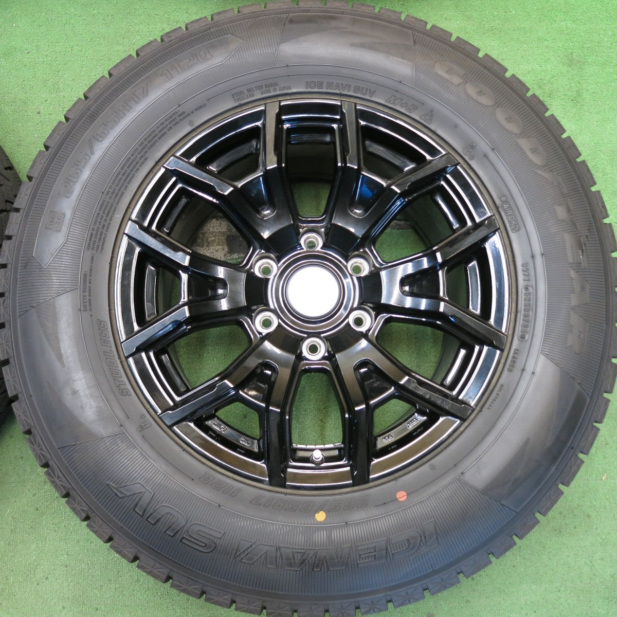 バリ溝！24年！キレイ！9.5分以上◎スタッドレス 265/65R17 グッドイヤー アイスナビ SUV D.O.S. DOS 社外 アルミ 17インチ PCD139.7/6H◎6090611HAス