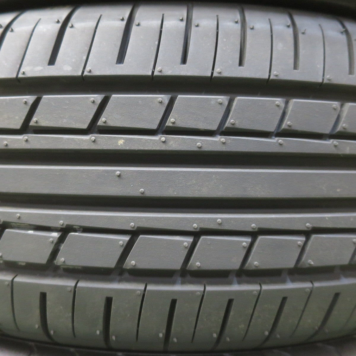 新車外し！26年★195/65R15 ヨコハマ エコス ES31 タイヤ 15インチ ノア ヴォクシー アイシス ステップワゴン 等★6072304イノタ