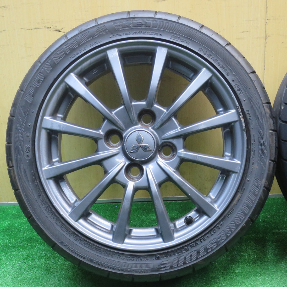 バリ溝！21年！8.5分★三菱 コルト ラリーアート バージョンR 純正 205/45R16 ブリヂストン ポテンザ RE-11 16インチ PCD114.3/4H★5112704NJノ