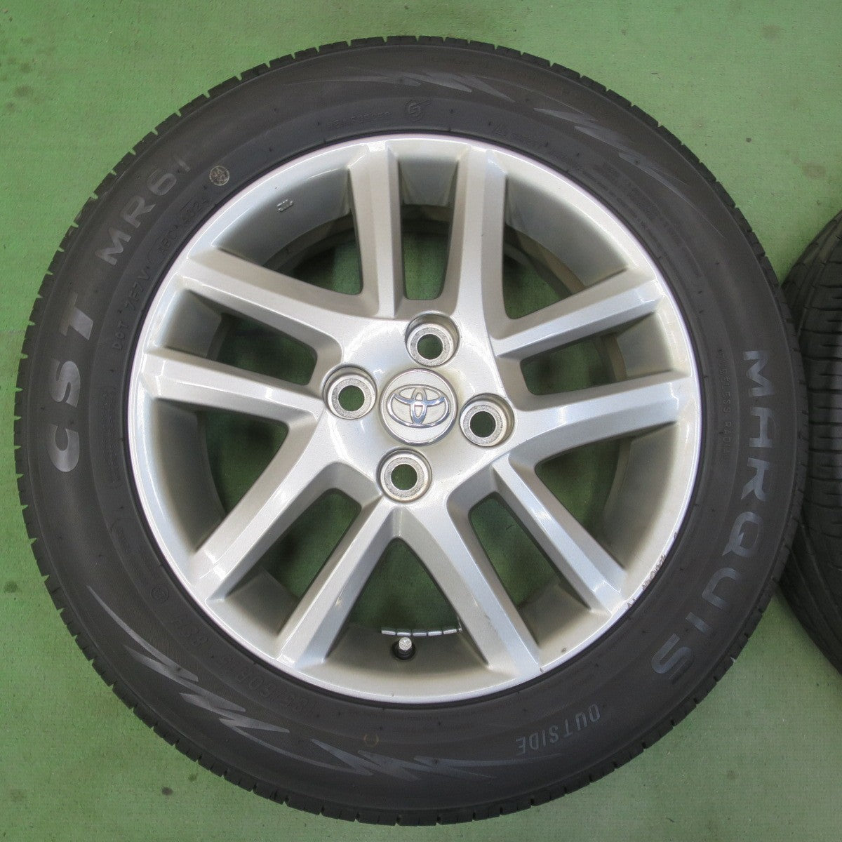 バリ溝！24年！9.5分★トヨタ カローラ フィールダー 純正 185/60R15 マーキス CST MR61 15インチ PCD100/4H★6040403イノ