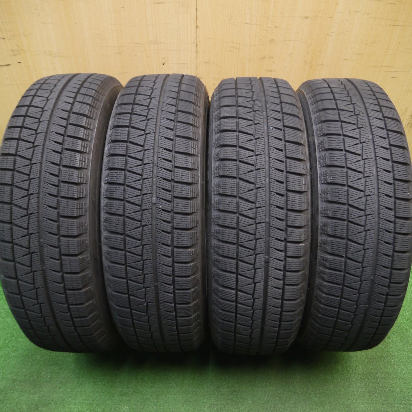 [送料無料] バリ溝！キレイ！9.5分★スタッドレス 175/65R15 ブリヂストン アイスパートナー2 BALMINUM バルミナ 15インチ PCD100/4H★4122001Hス