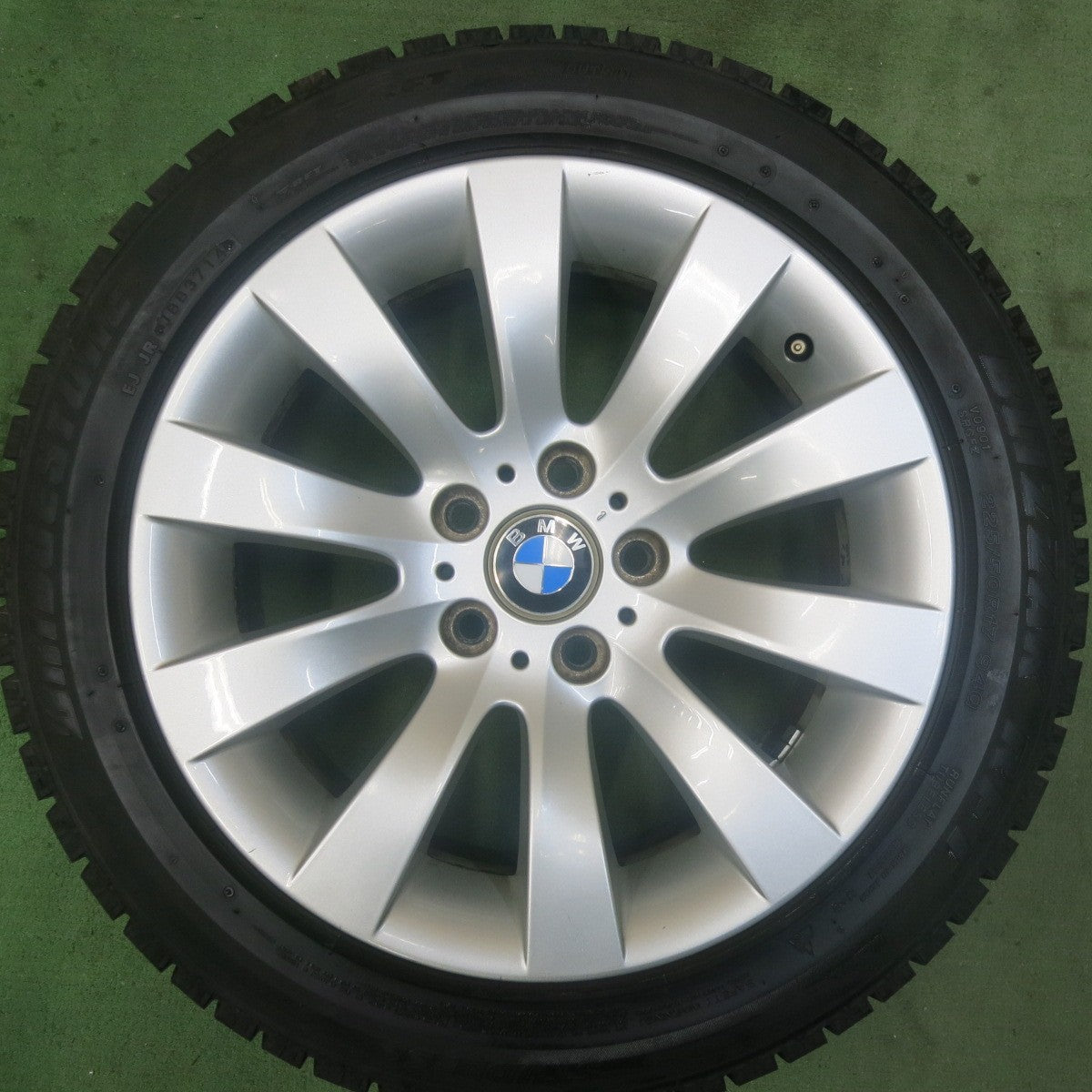 バリ溝！9.5分★BMW 5シリーズ E60 E61 純正 225/50R17 スタッドレス ブリヂストン ブリザック RFT 17インチ PCD120/5H★6011301SKス