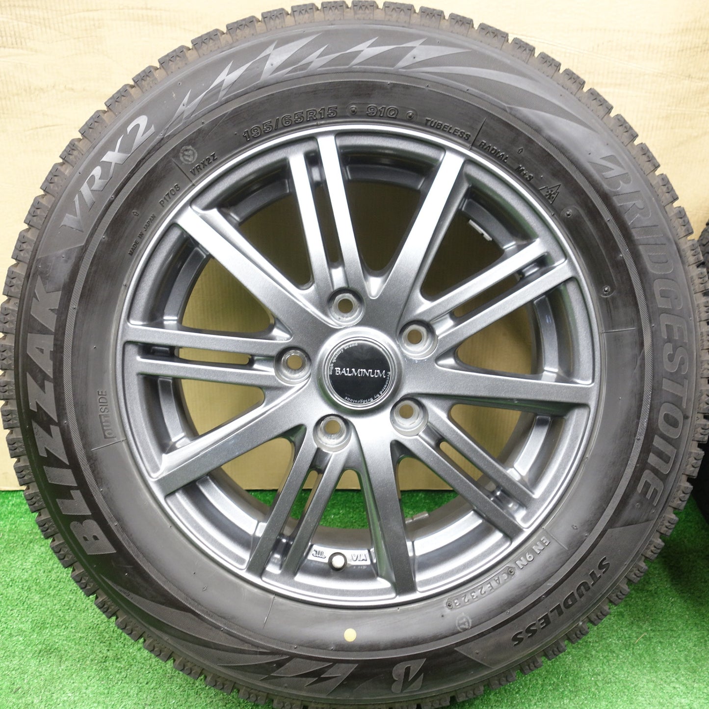 バリ溝！23年！9.5分★スタッドレス 195/65R15 ブリヂストン ブリザック VRX2 BALMINUM BR10 バルミナ 15インチ PCD114.3/5H★5121502KTス