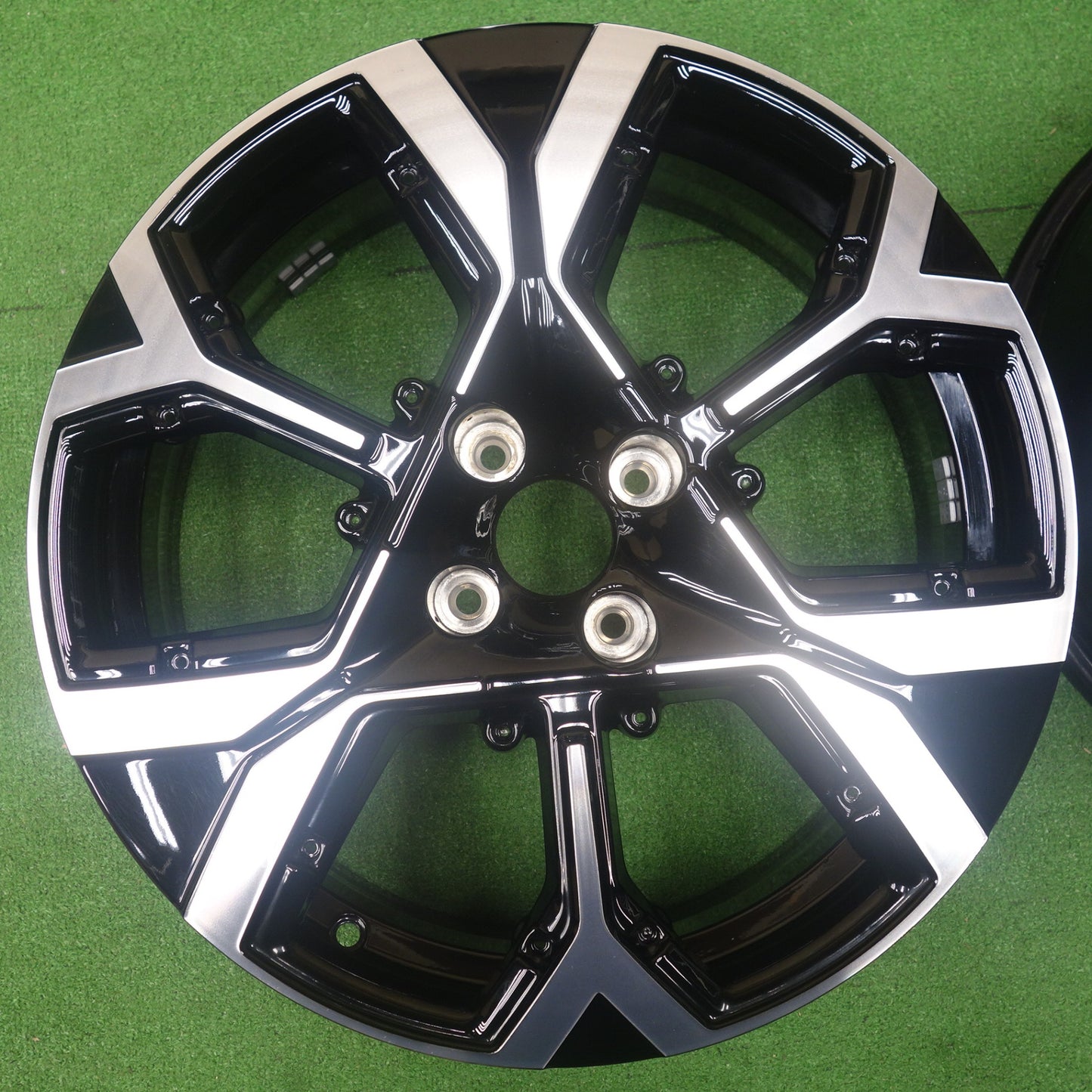 キレイ★シトロエン C4 純正 MOPAR ホイール 18インチ 18×6.5J PCD108/4H★6060703KTホ