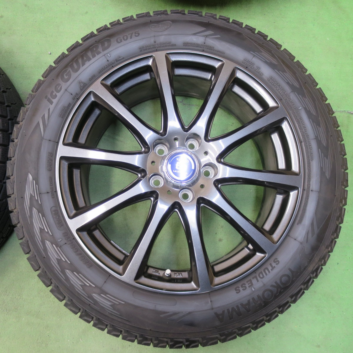 バリ溝！22年！キレイ！9分★スタッドレス 225/60R18 ヨコハマ アイスガード G075 TIRADO Eta LA STRADA ティラード ラストラーダ 18インチ PCD114.3/5H★5122604イス